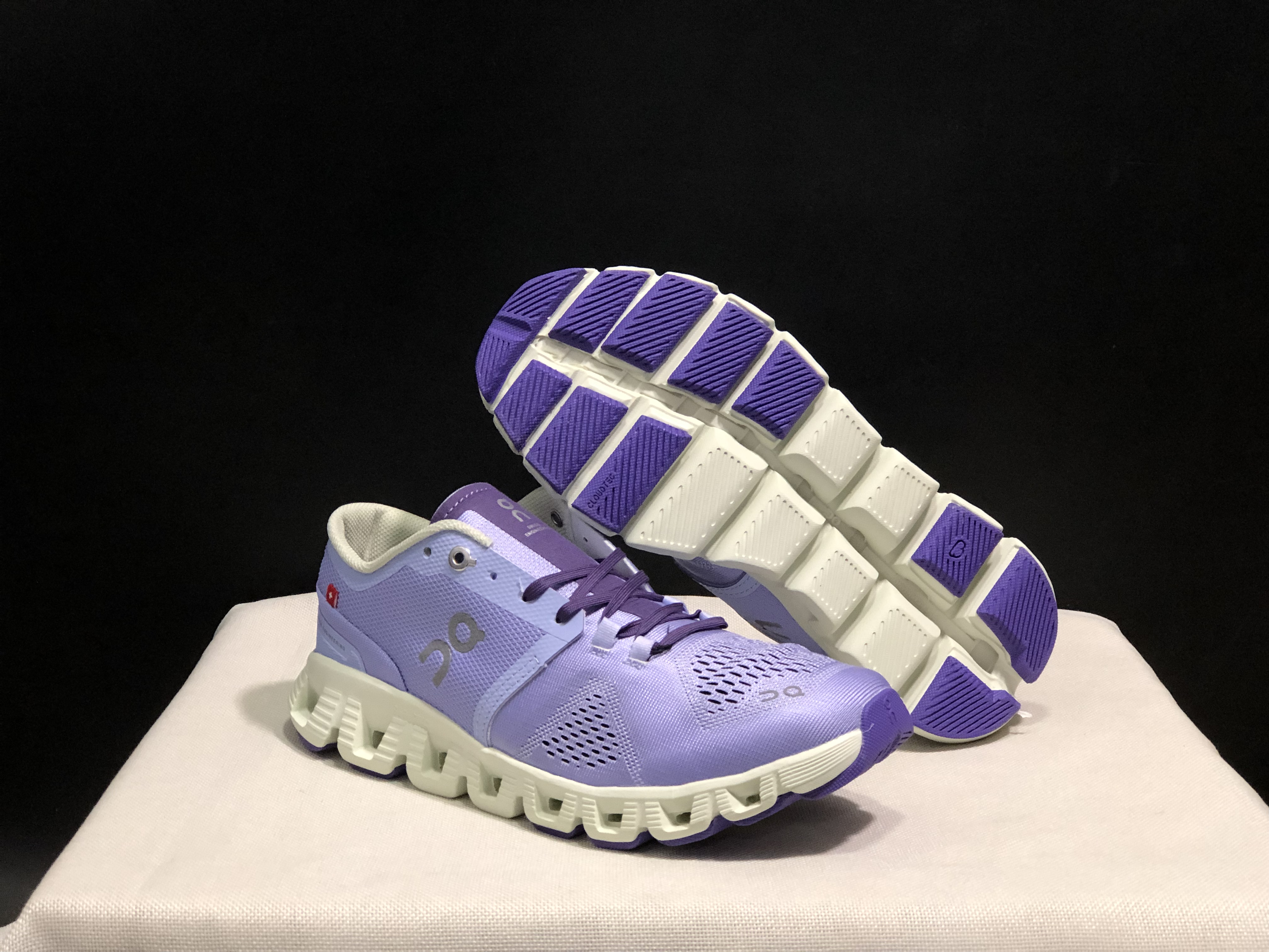 On Running Cloud X3 Shift Multi-Functional Running Shoes Purple