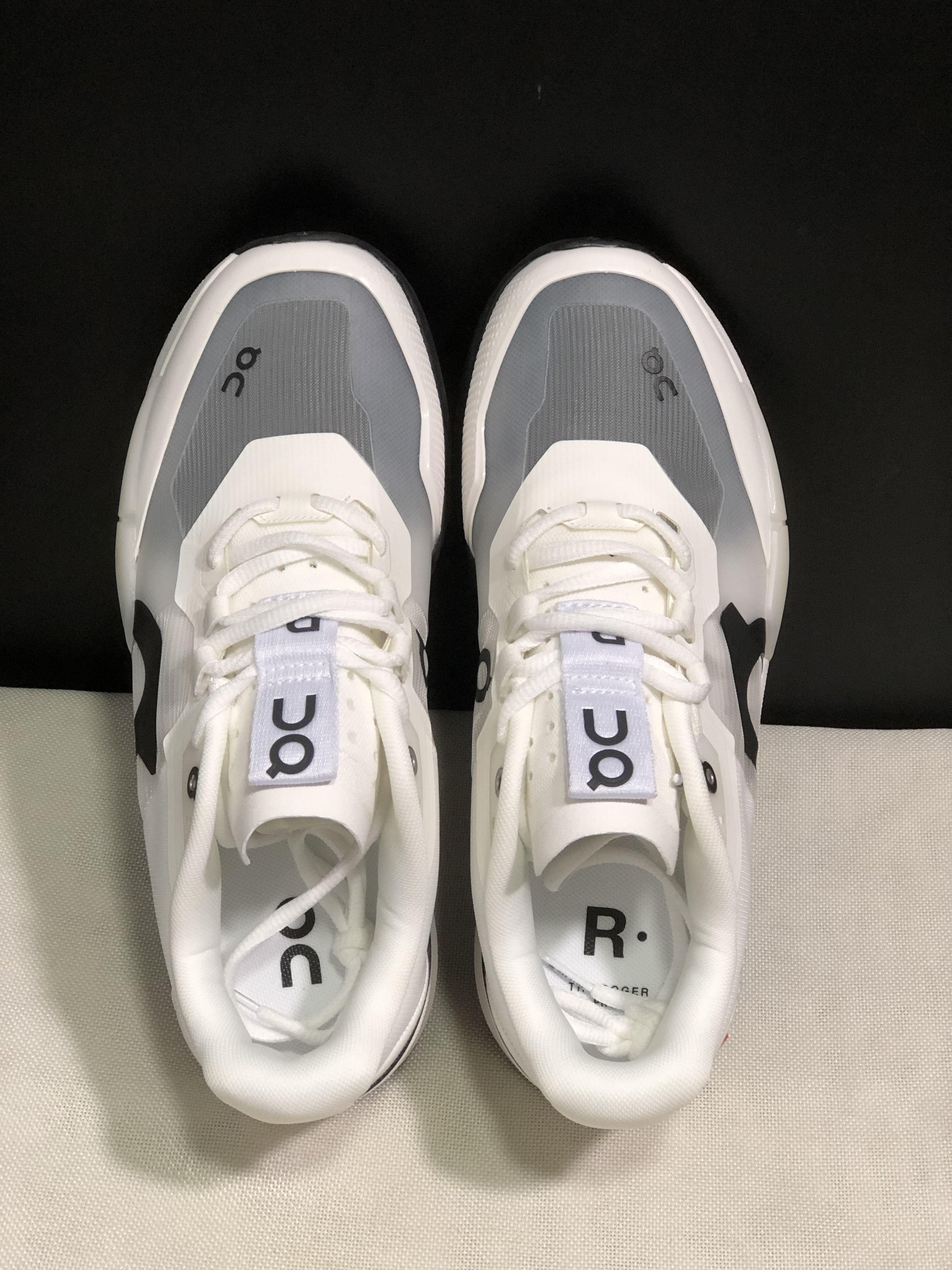 On Running The Roger Pro 2 Breathable Mesh Training Running Shoes White/Black