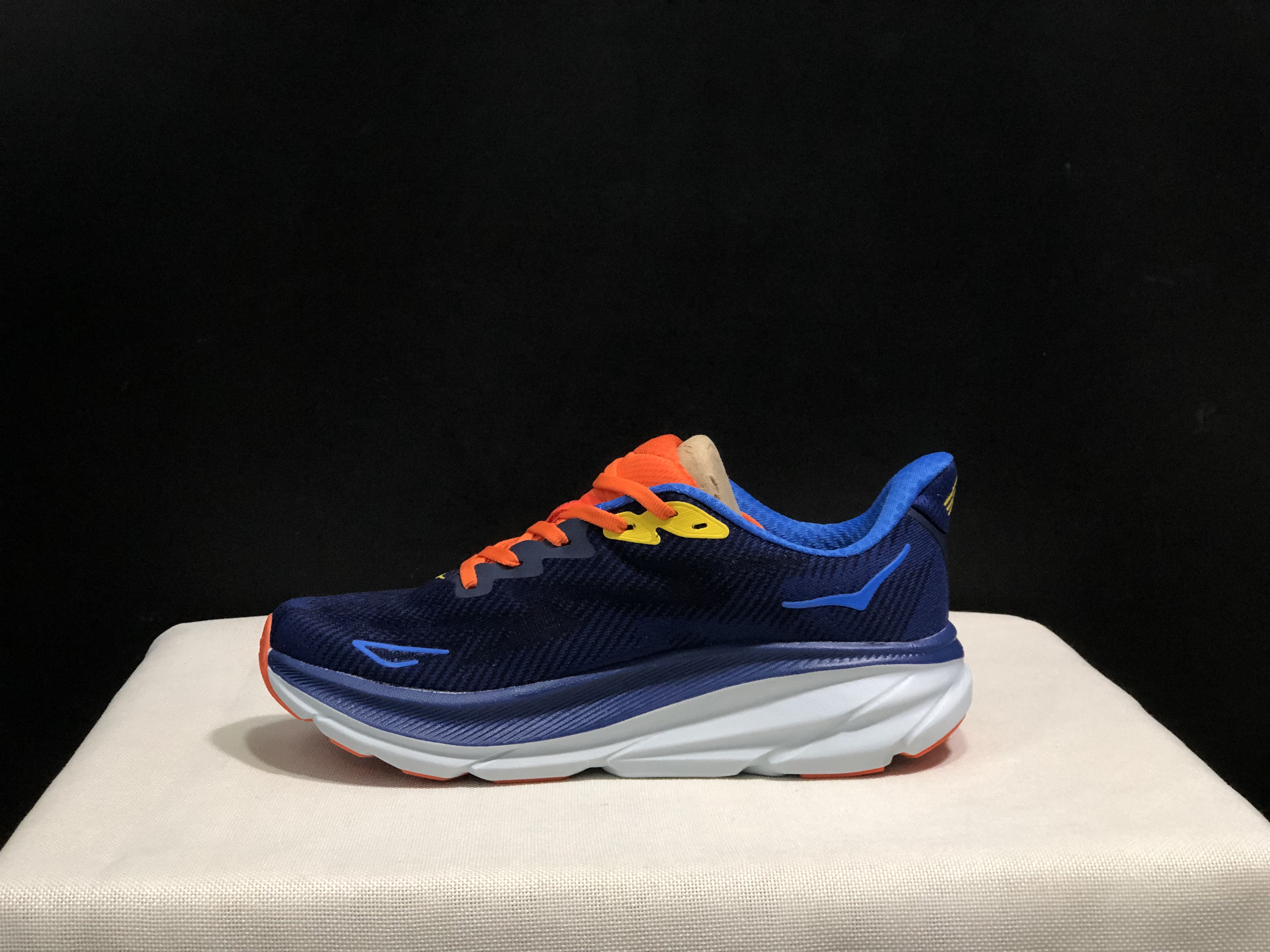 Hoka One One Clifton 9 Running Shoes Athletic Shoes Sneakers Navy