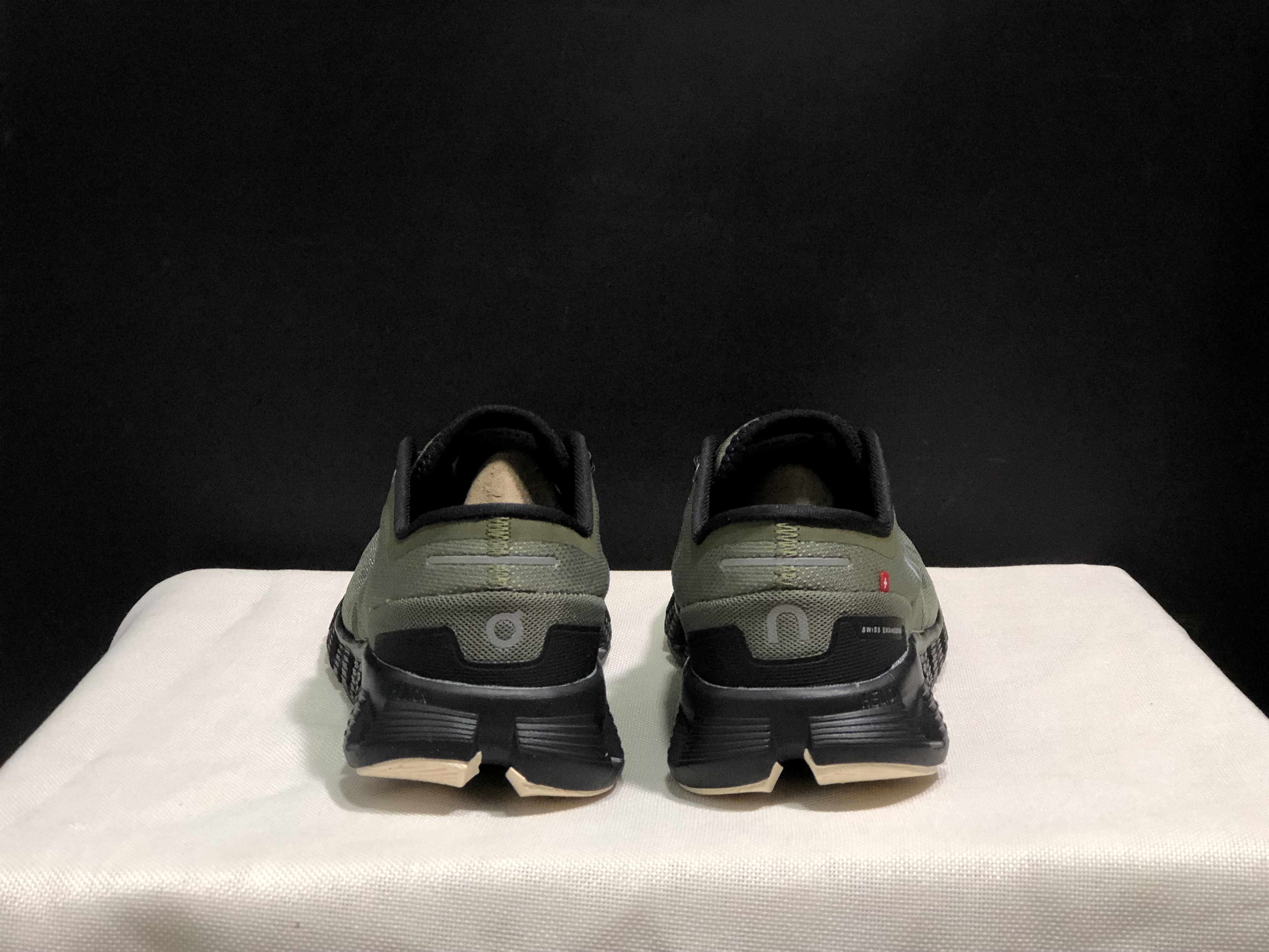 On Running Cloud X3 Shift Multi-Functional Running Shoes Olive Green/Black