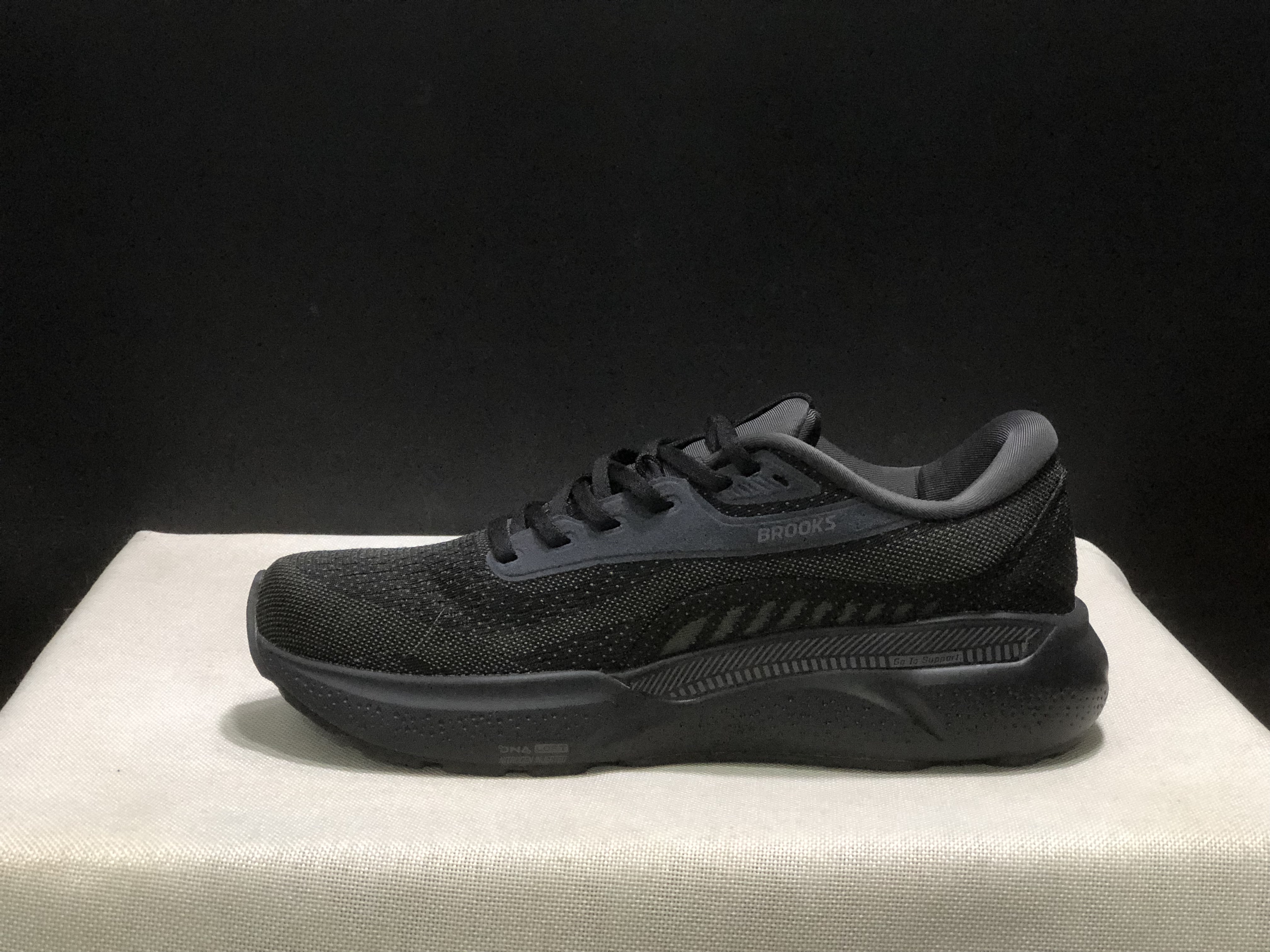 Brooks Adrenaline GTS 24 Casual Running Shoes Black/Black/Ebony