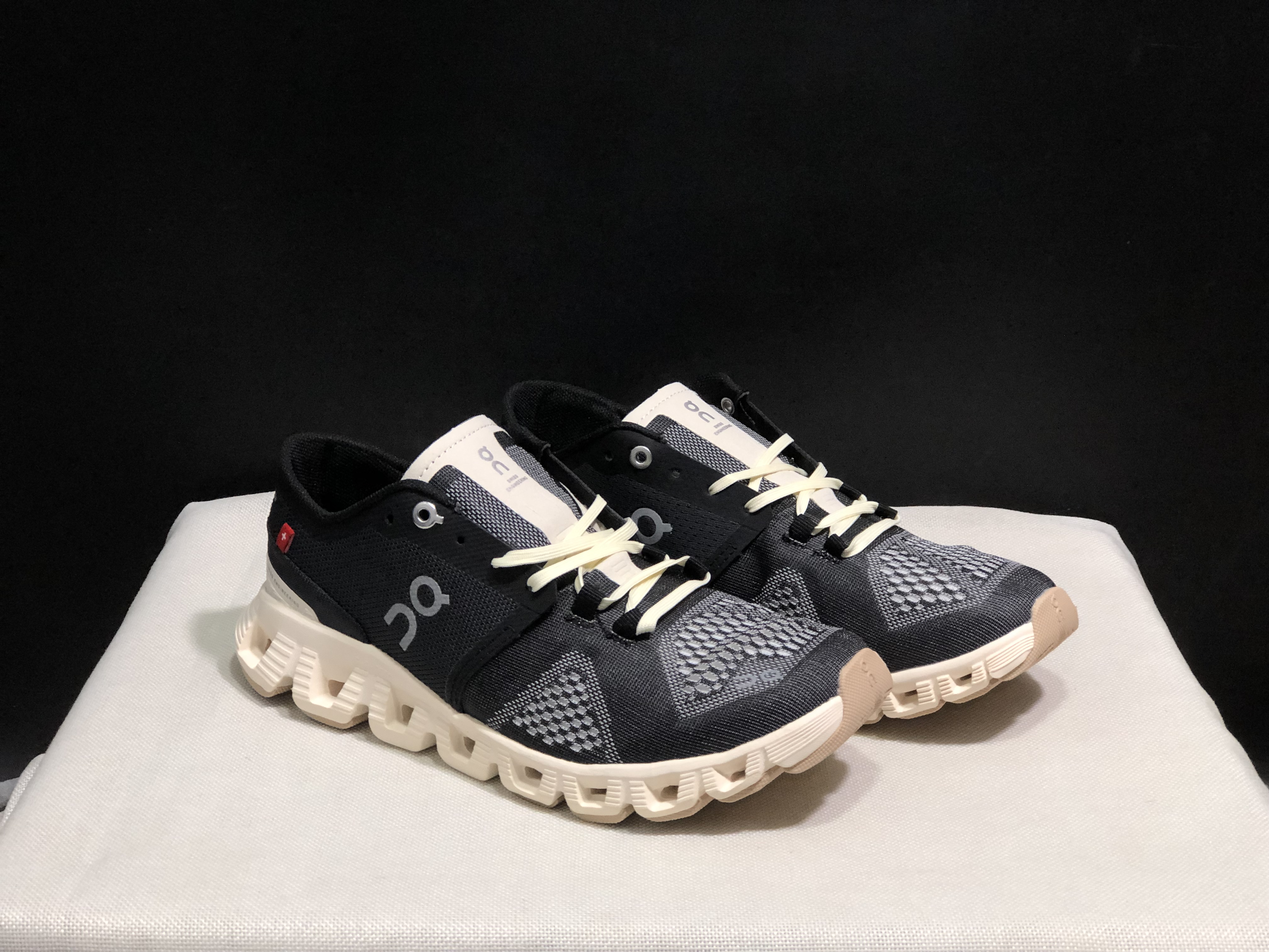 On Running Cloud X3 Shift Multi-Functional Running Shoes Black/Asphalt