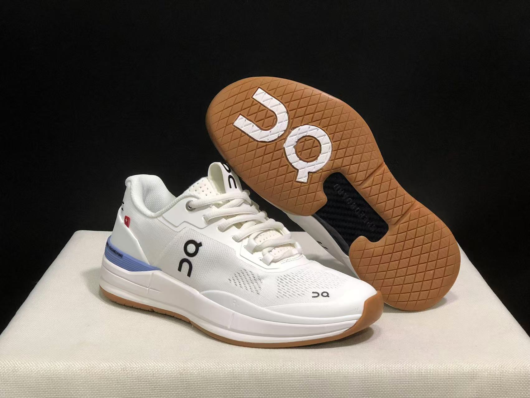 On Running The Roger Rro Durable And Breathable Tennis Shoes White/Sky Blue