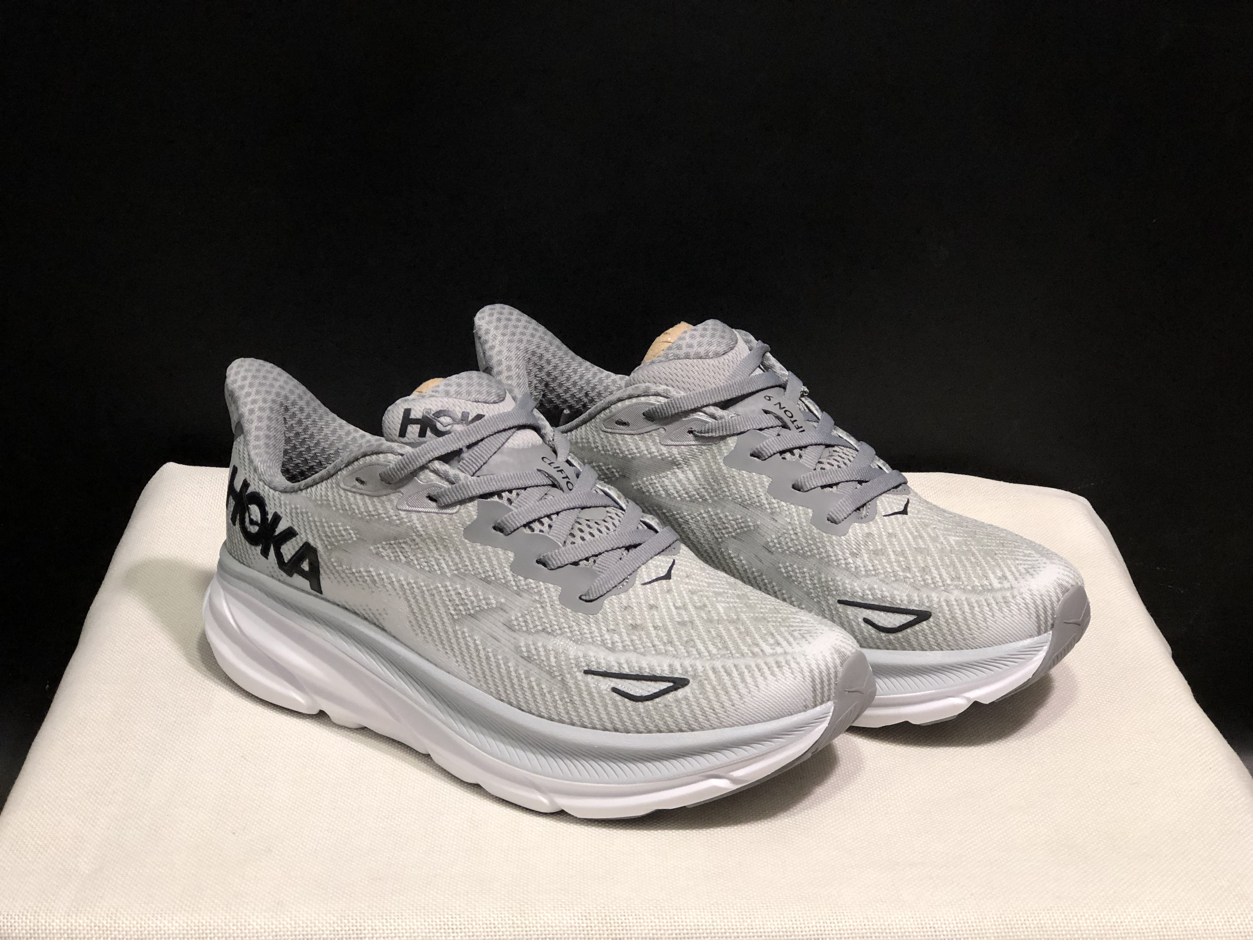 Hoka One One Clifton 9 Running Shoes Athletic Shoes Sneakers Gray