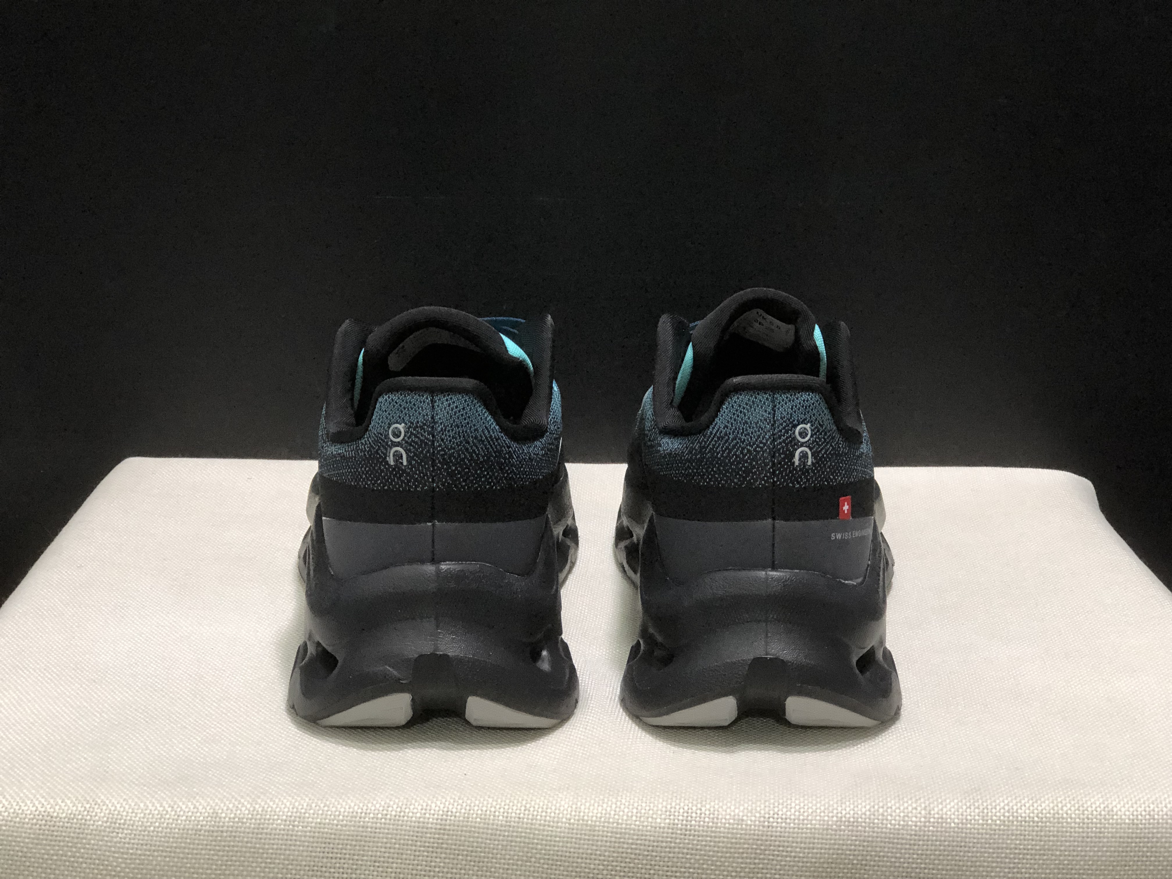 On Running Cloudtilt Durable Casual Life Shoes Moon Blue/Black