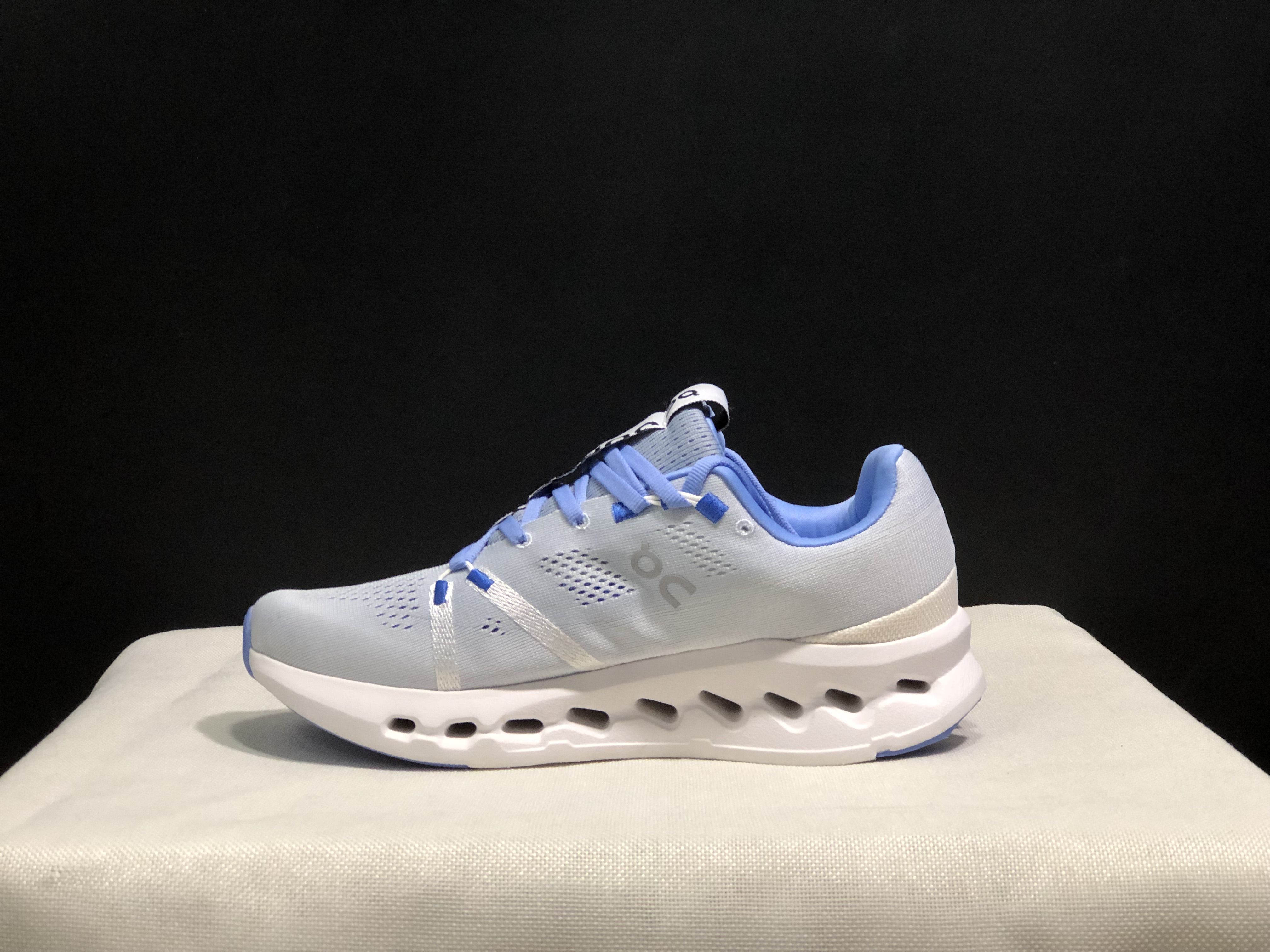 On Running Cloudsurfer Training Anti-Slip Running Shoes Light Blue/White