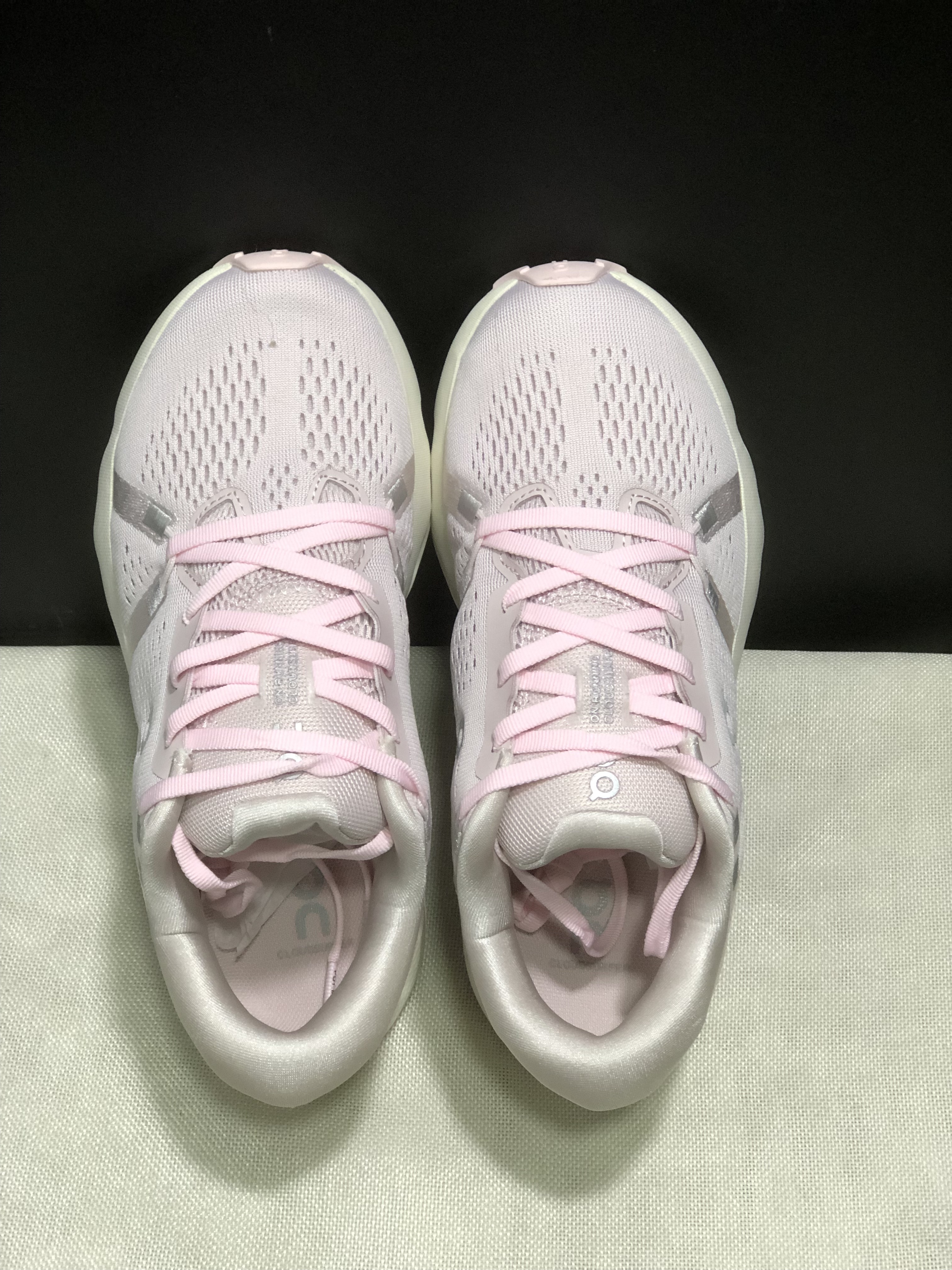 On Running Cloudsurfer 2 Casual Running Shoes Plum Powder/Iovry