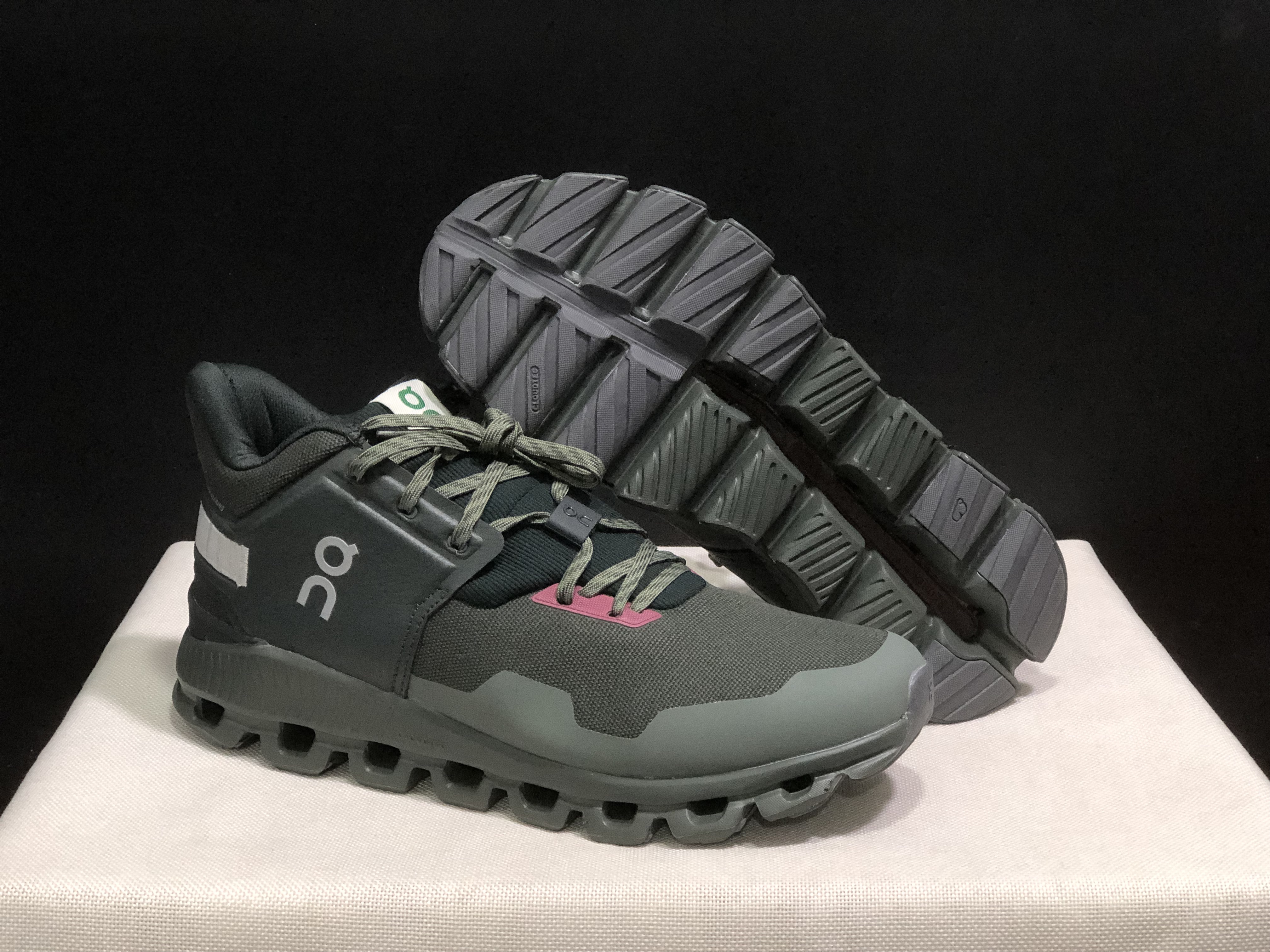 On Running Cloud Hi Edge Outdoor Training Running Shoes Dark Green