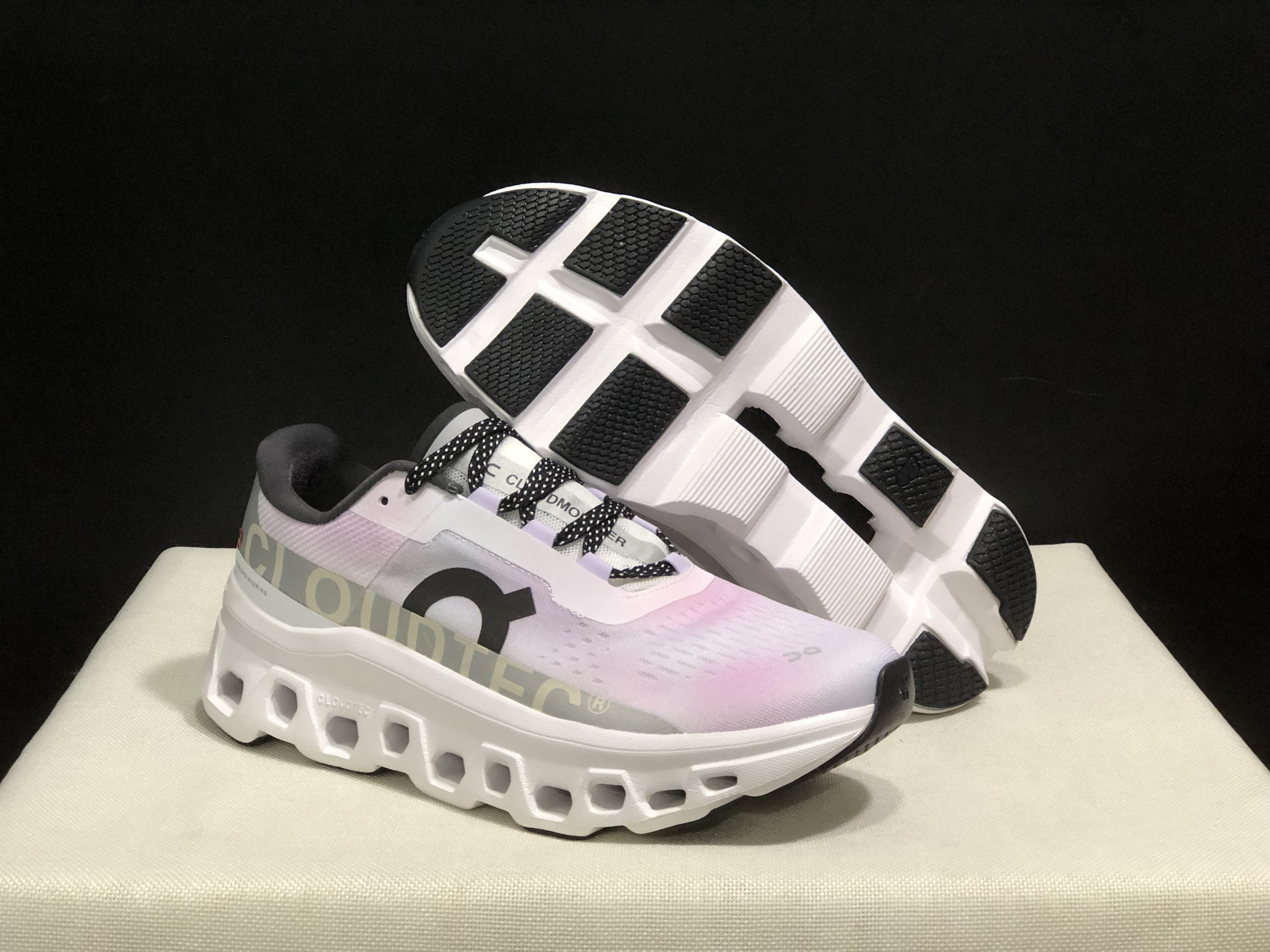 On Running Cloudmonster Anti-Slip Running Shoes Pinkish Purple/White