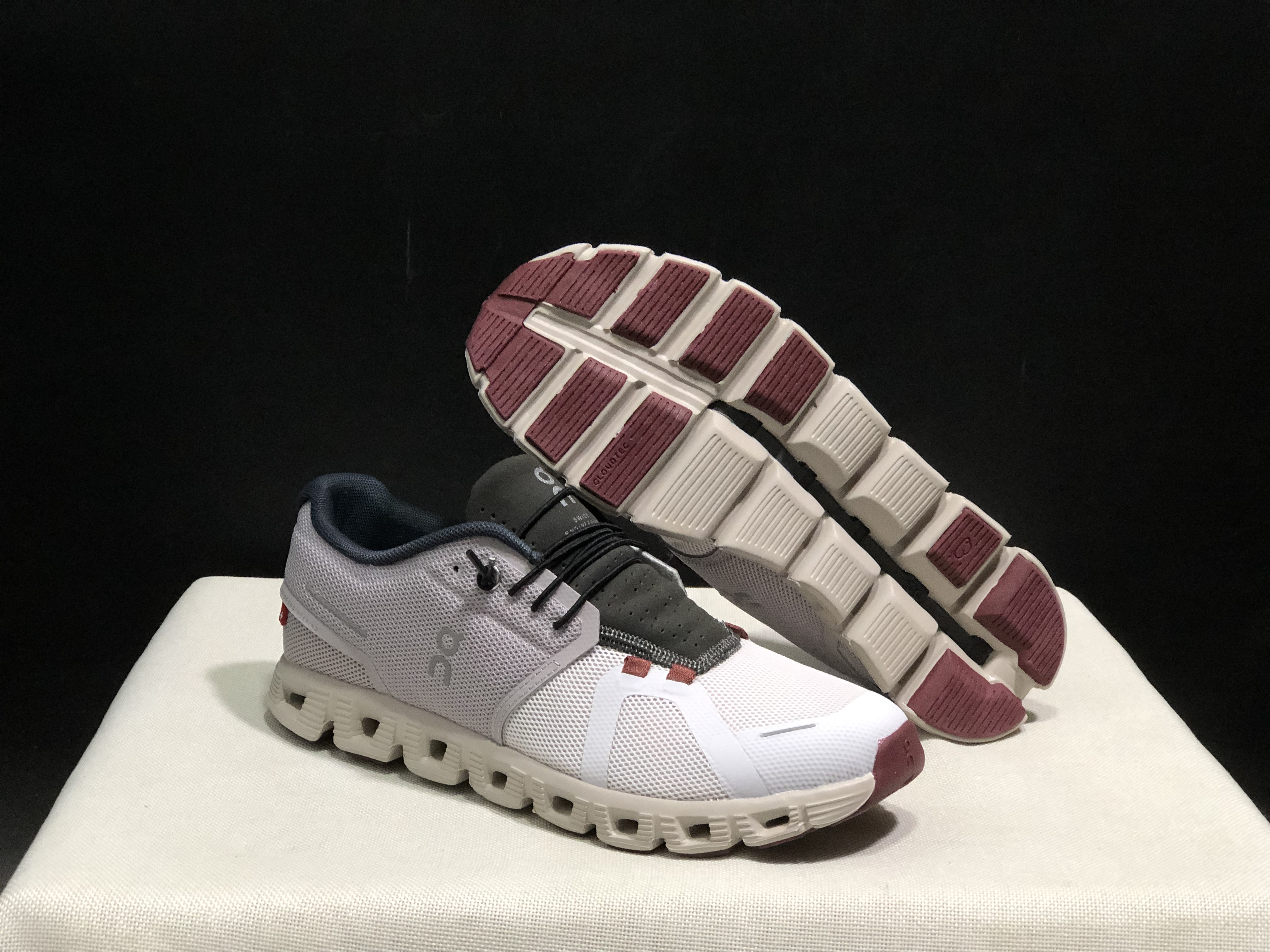 On Running Cloud 5 Lightweight Running Shoes Pearl Frost/Light Grey