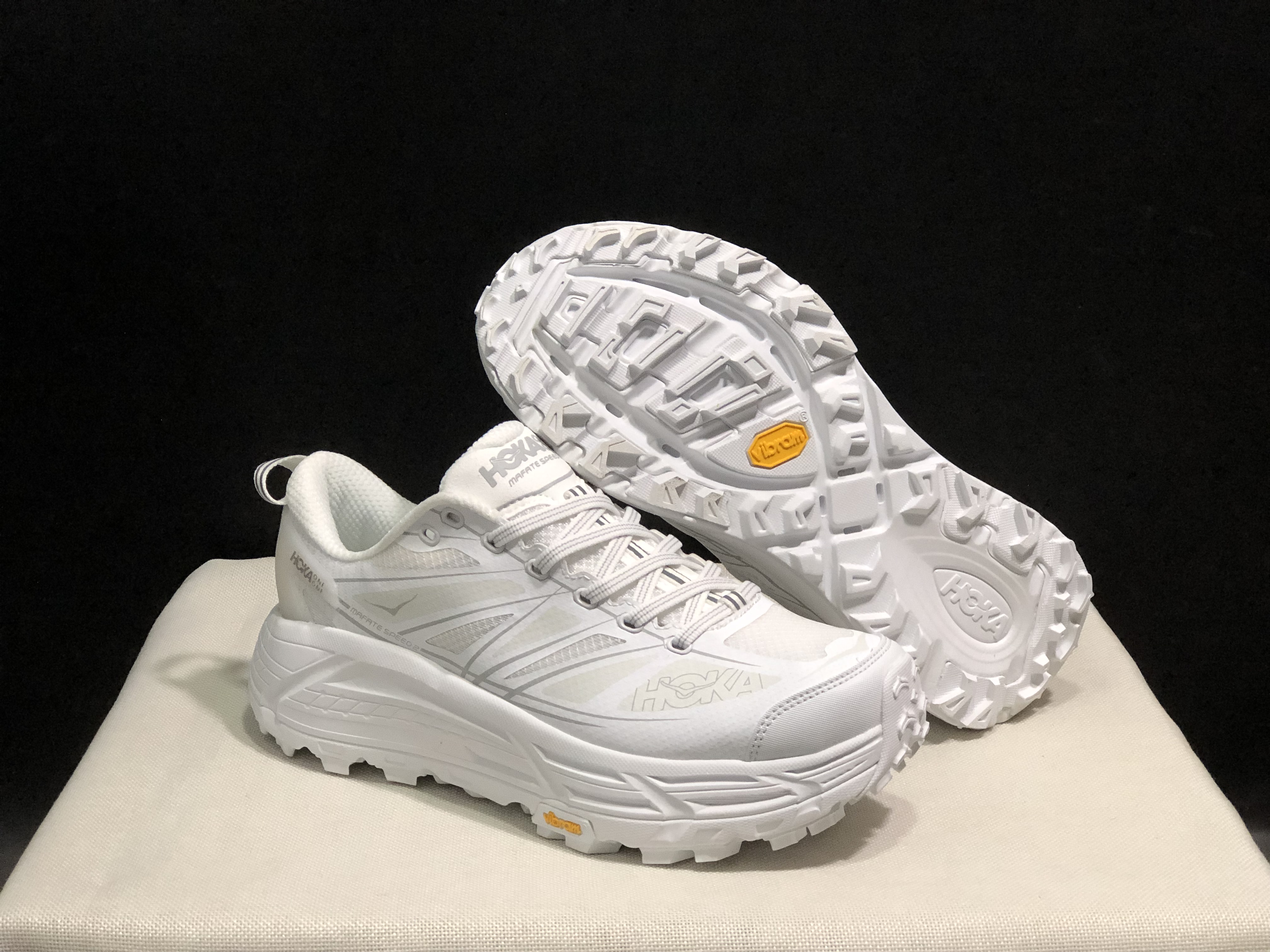Hoka One One Mafate Speed 2 Mountain Anti-slip White Running Shoes Sneakers