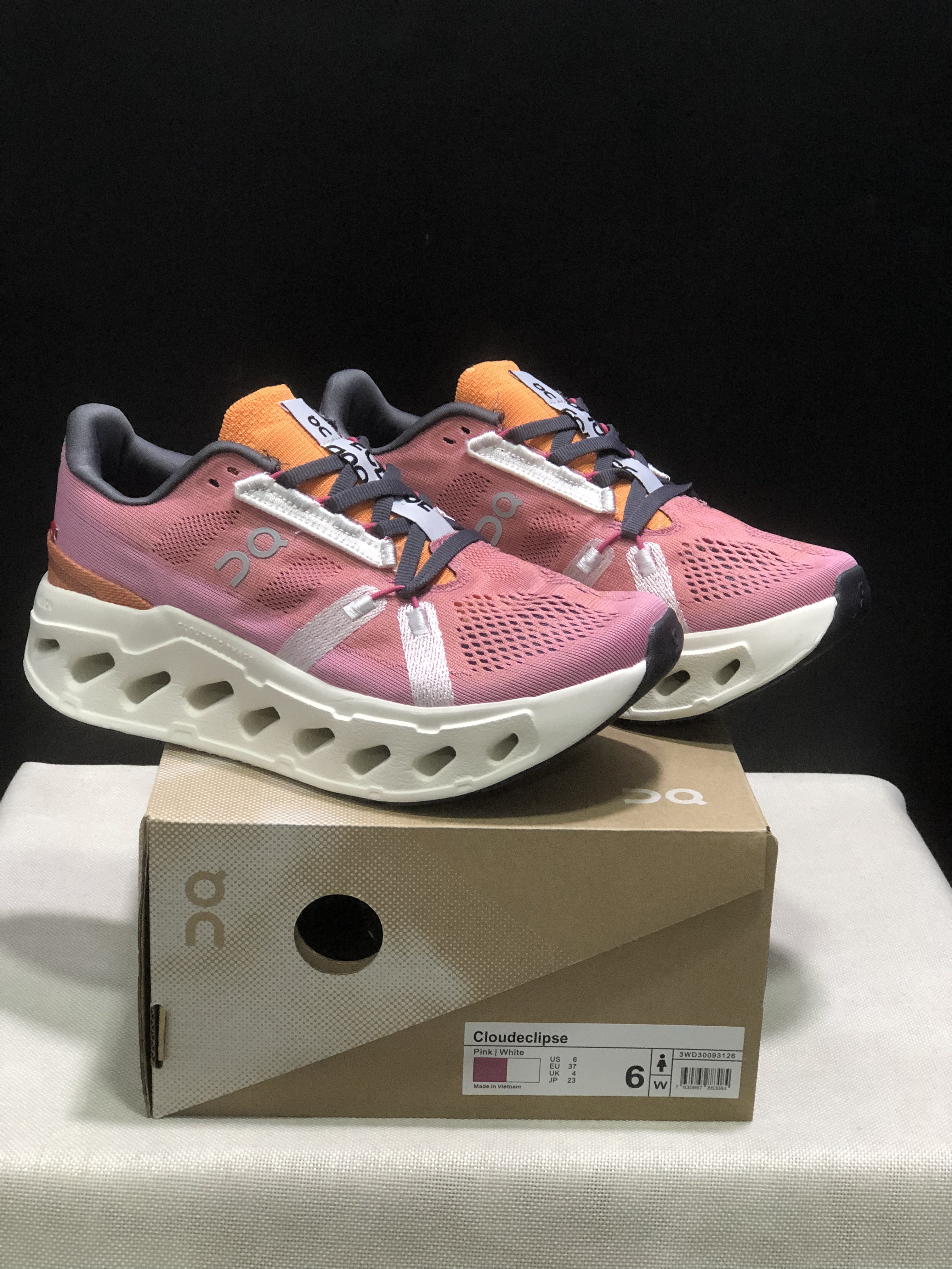 On Running Cloudeclipse Soft And Comfortable Running Shoes Pink/White