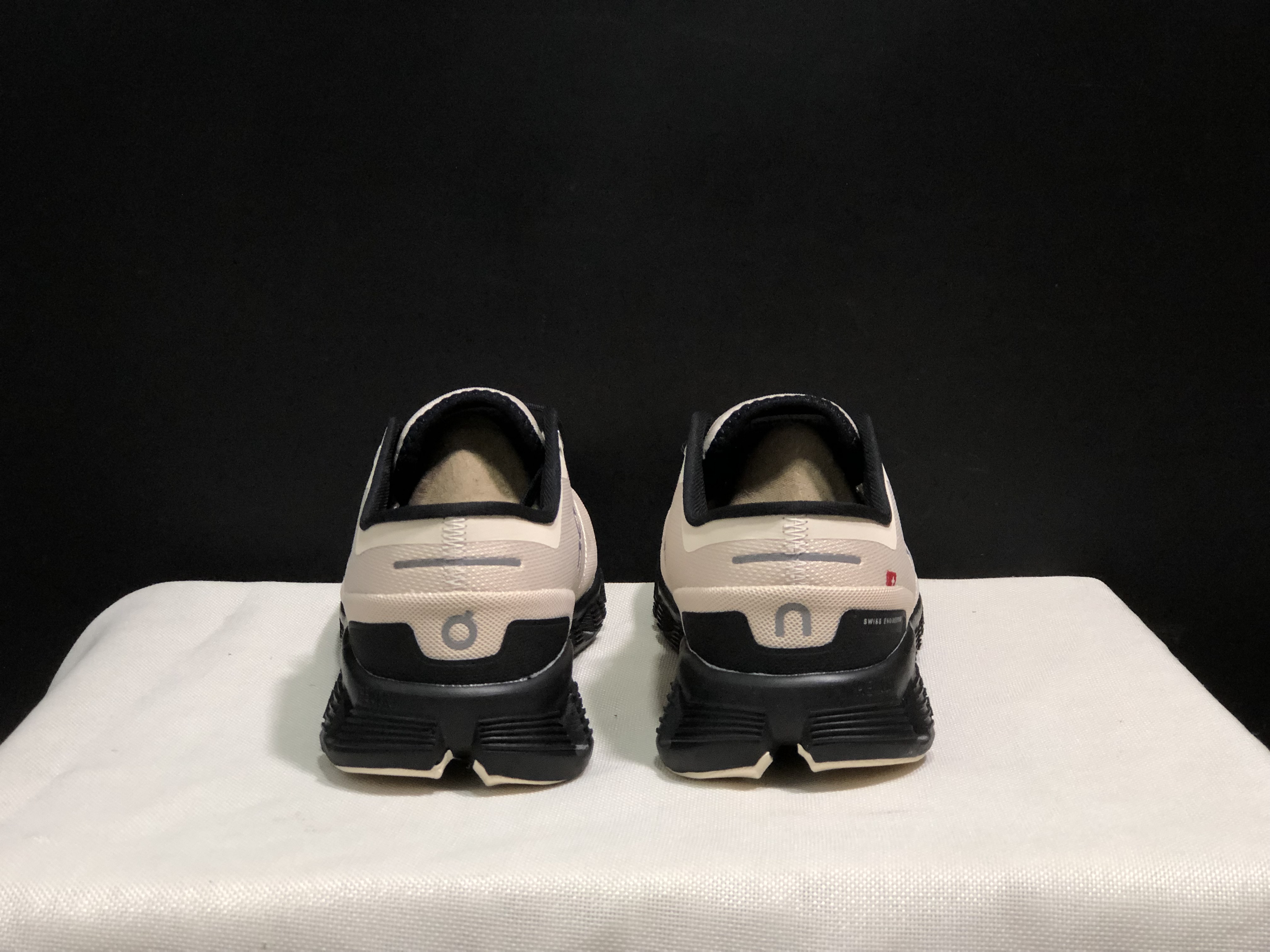 On Running Cloud X3 Shift Multi-Functional Running Shoes Yellow Tan