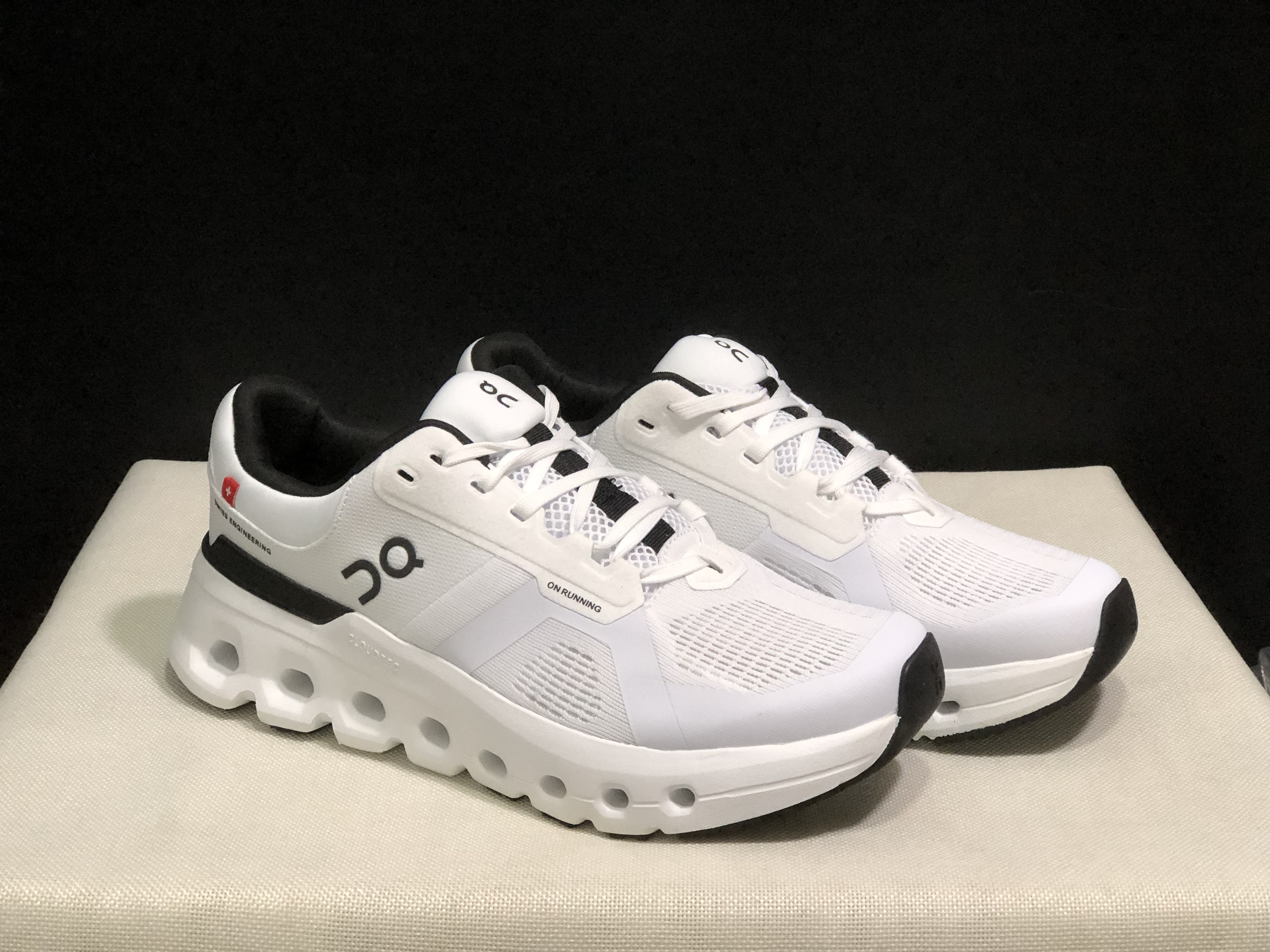 On Running Cloudrunner 2 Mesh Breathable Running Shoes White/Black