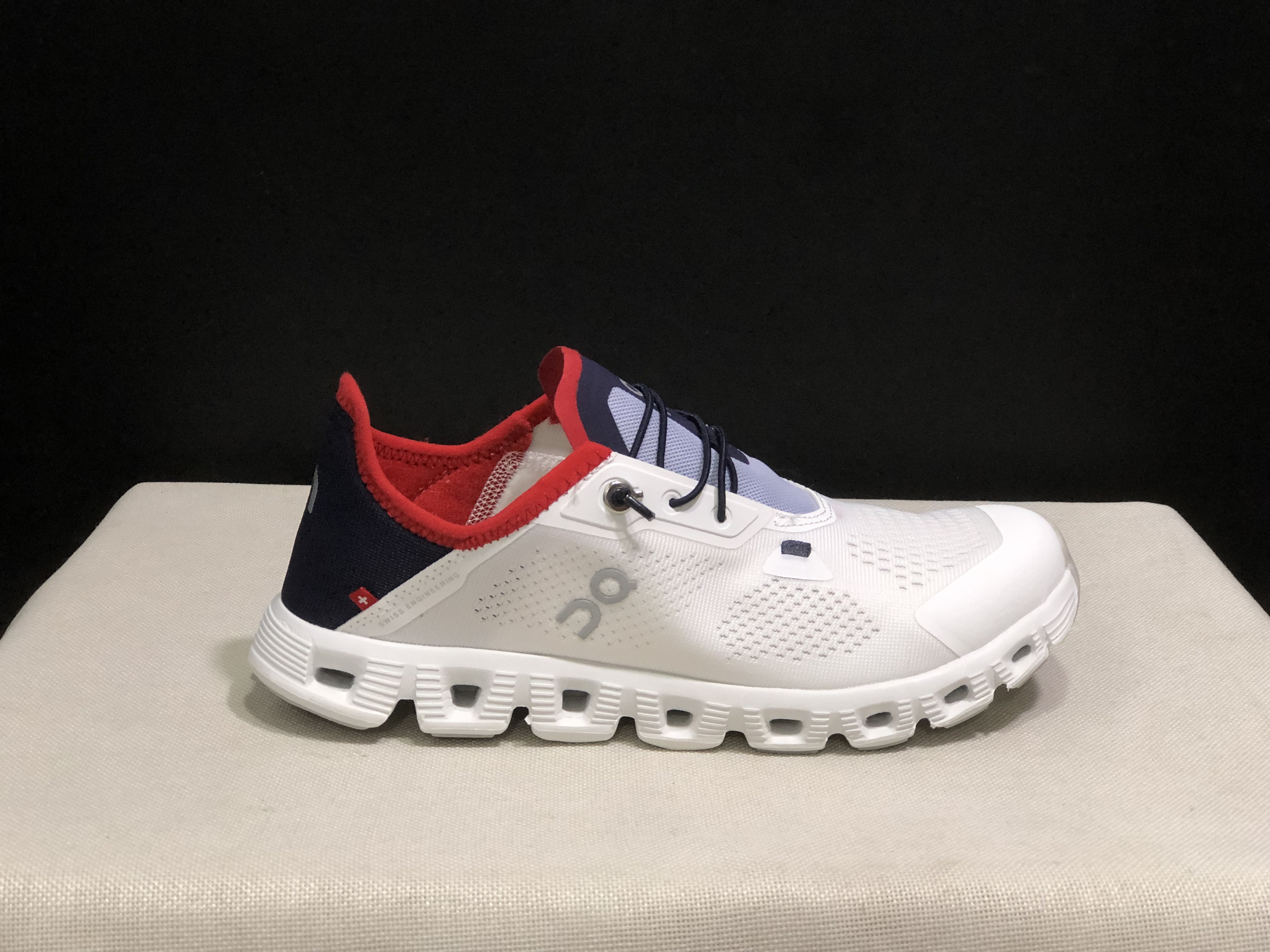 On Running Cloud 5 Coast Convenient And Breathable Running Shoes White