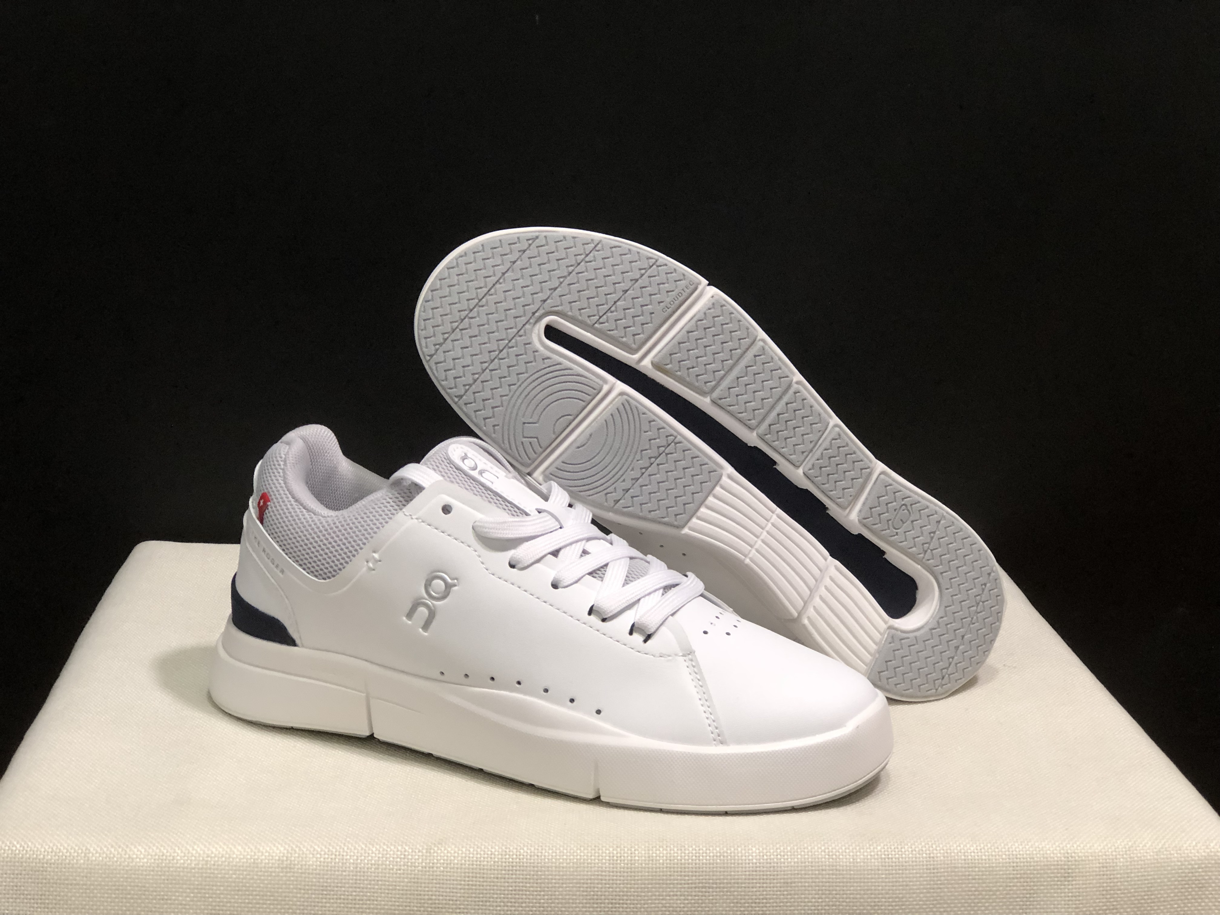 On Running The Roger Spin Board Shoes White/Light Grey