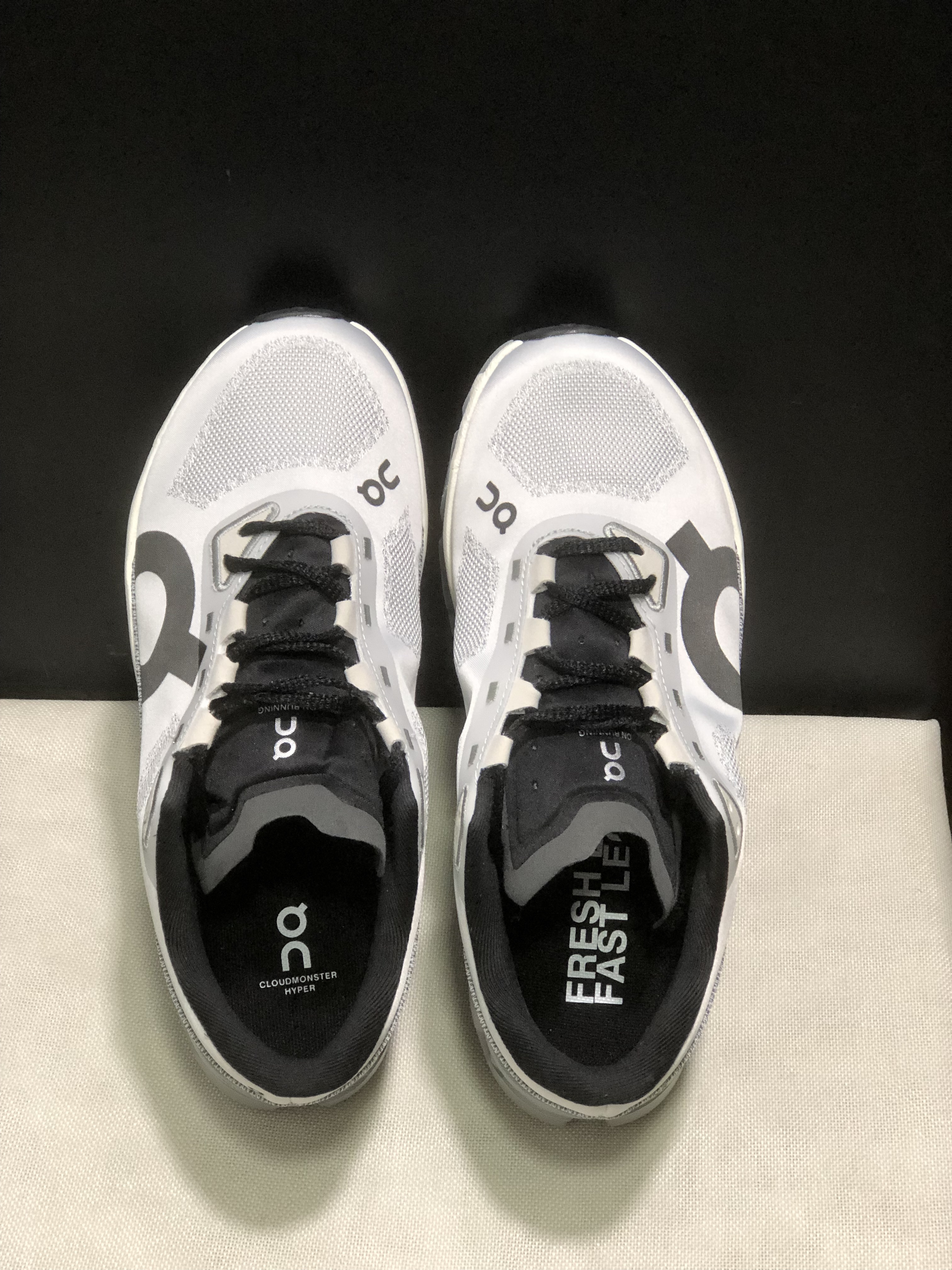 On Running Cloudmonster Hyper Running Shoes Light Grey/Black