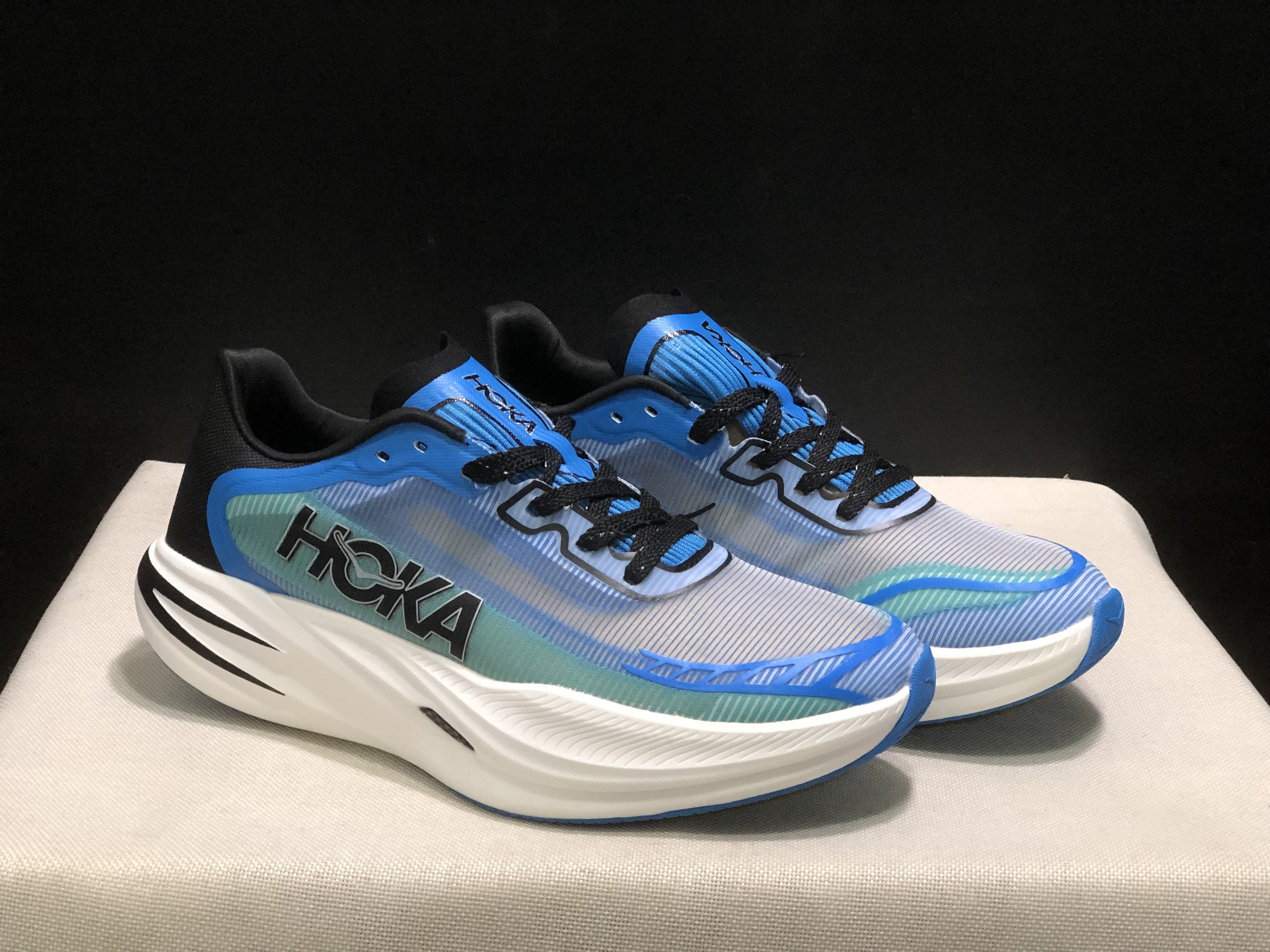 Hoka One One Cielo X1 2.0 Low-top Running Shoes Sneakers Blue