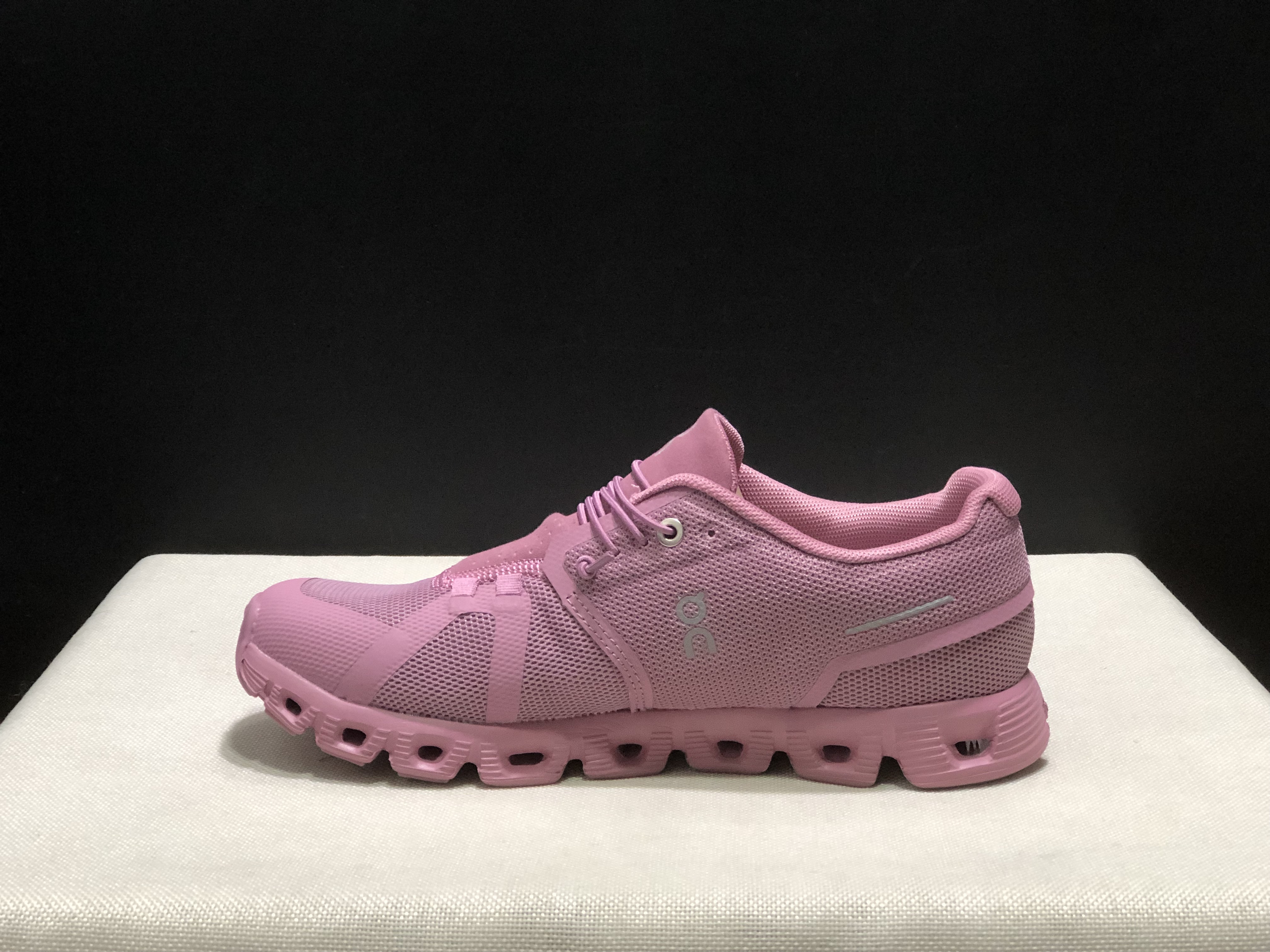 On Running Cloud 5 Lightweight Running Shoes Purplish Red