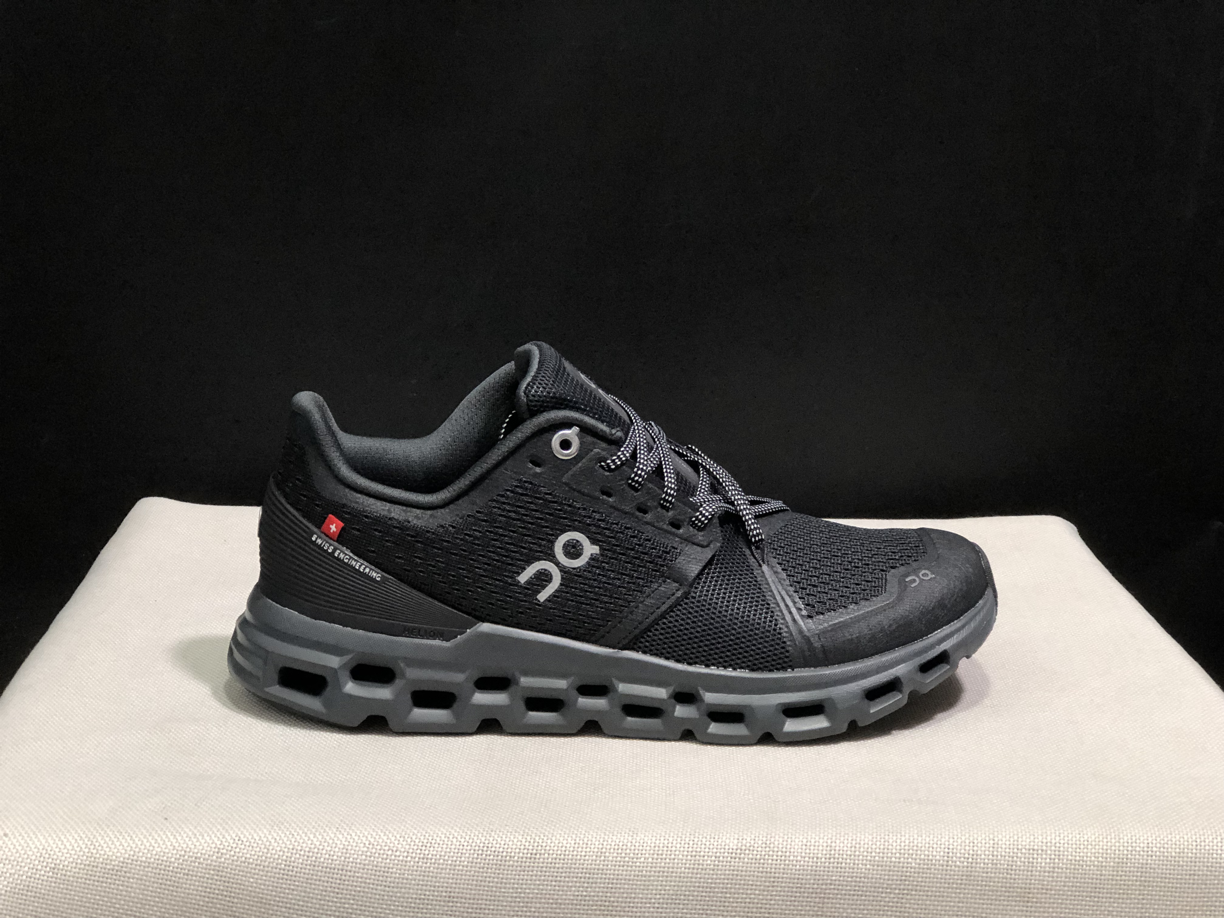 On Running Cloudstratus Shock-Absorbing And Breathable Running Shoes All Black