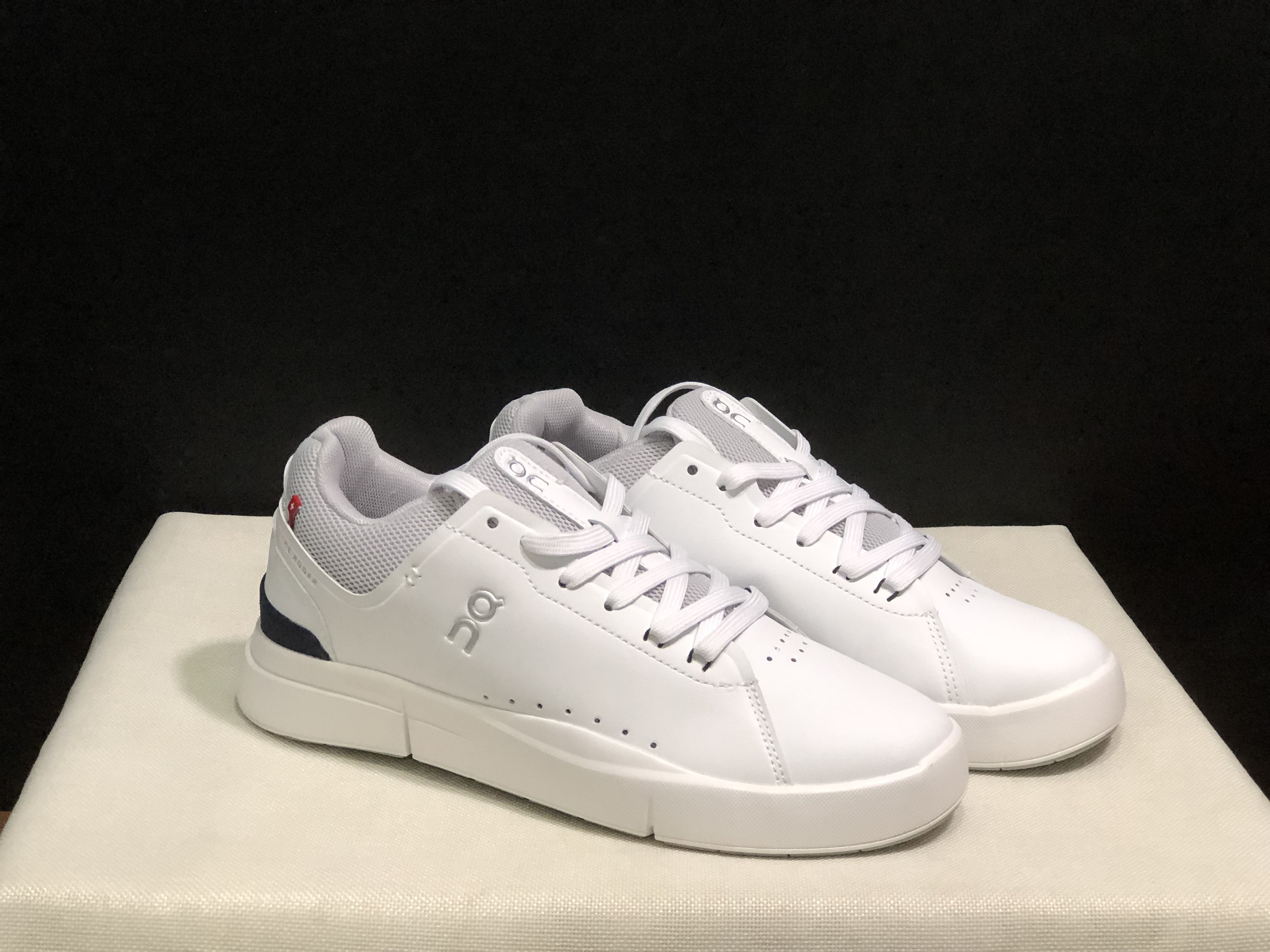 On Running The Roger Spin Board Shoes White/Light Grey