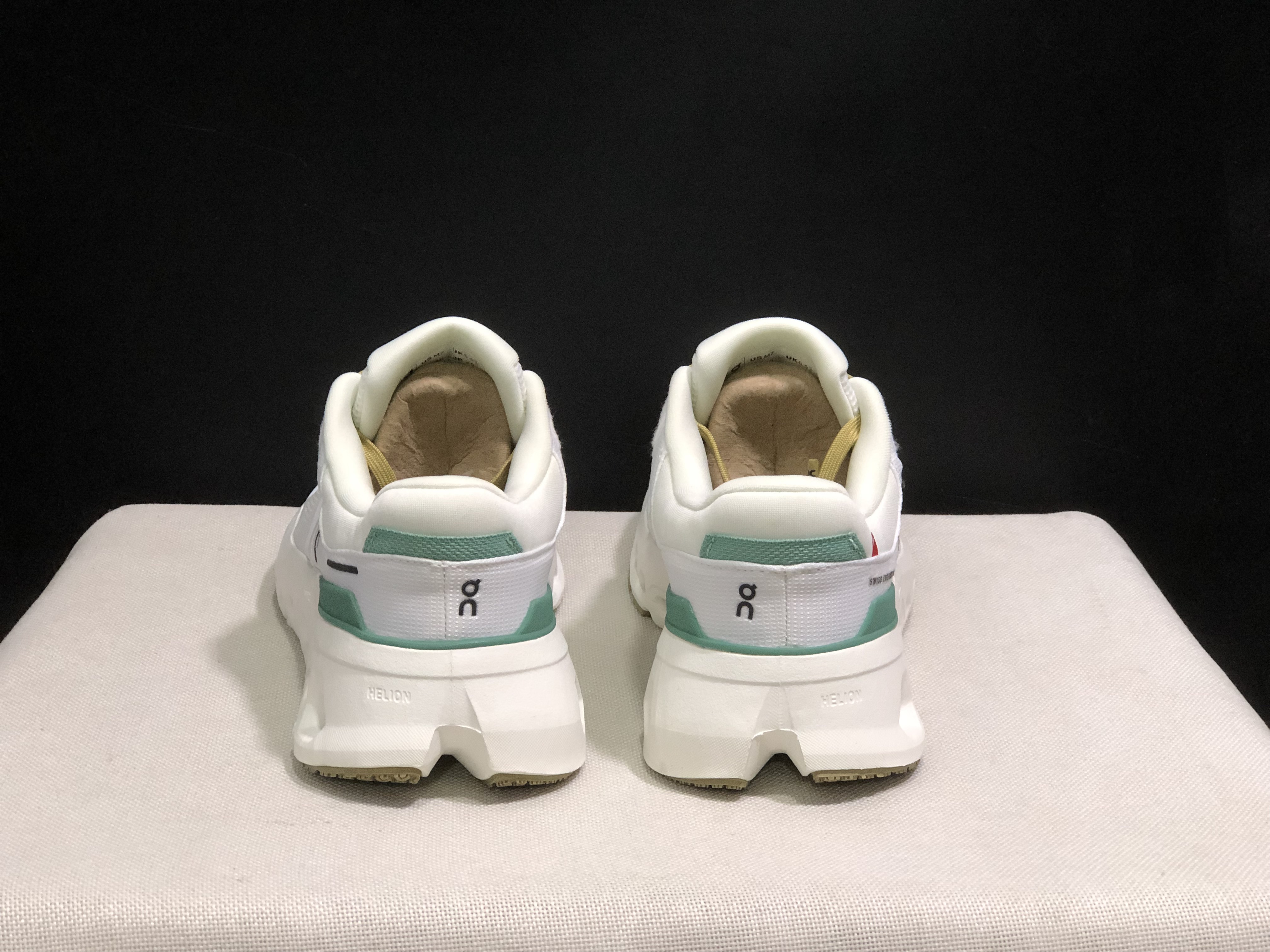 On Running Cloudrunner 2 Mesh Breathable Beige Running Shoes