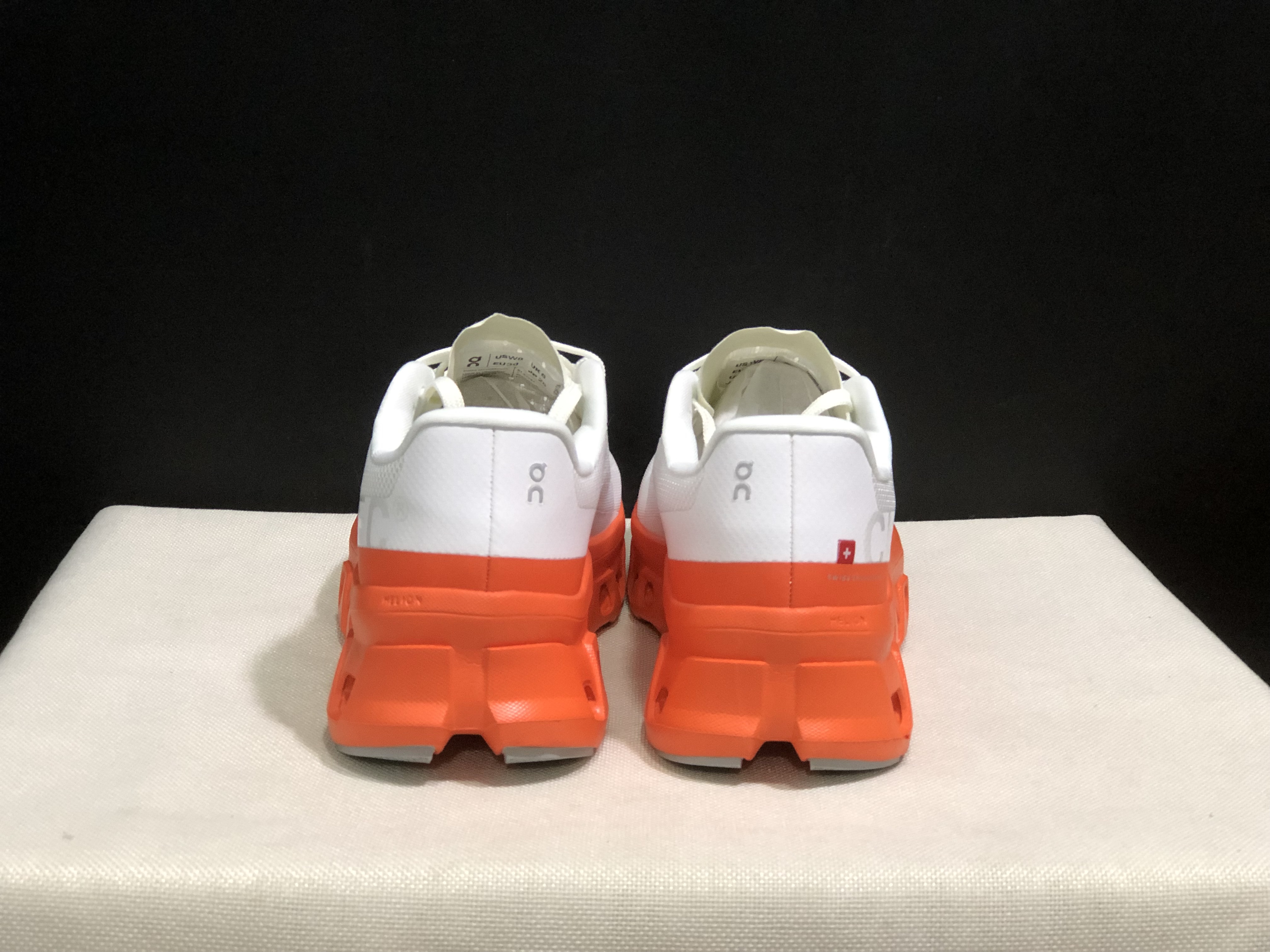 On Running Cloudmonster Anti-Slip Running Shoes White/Flame