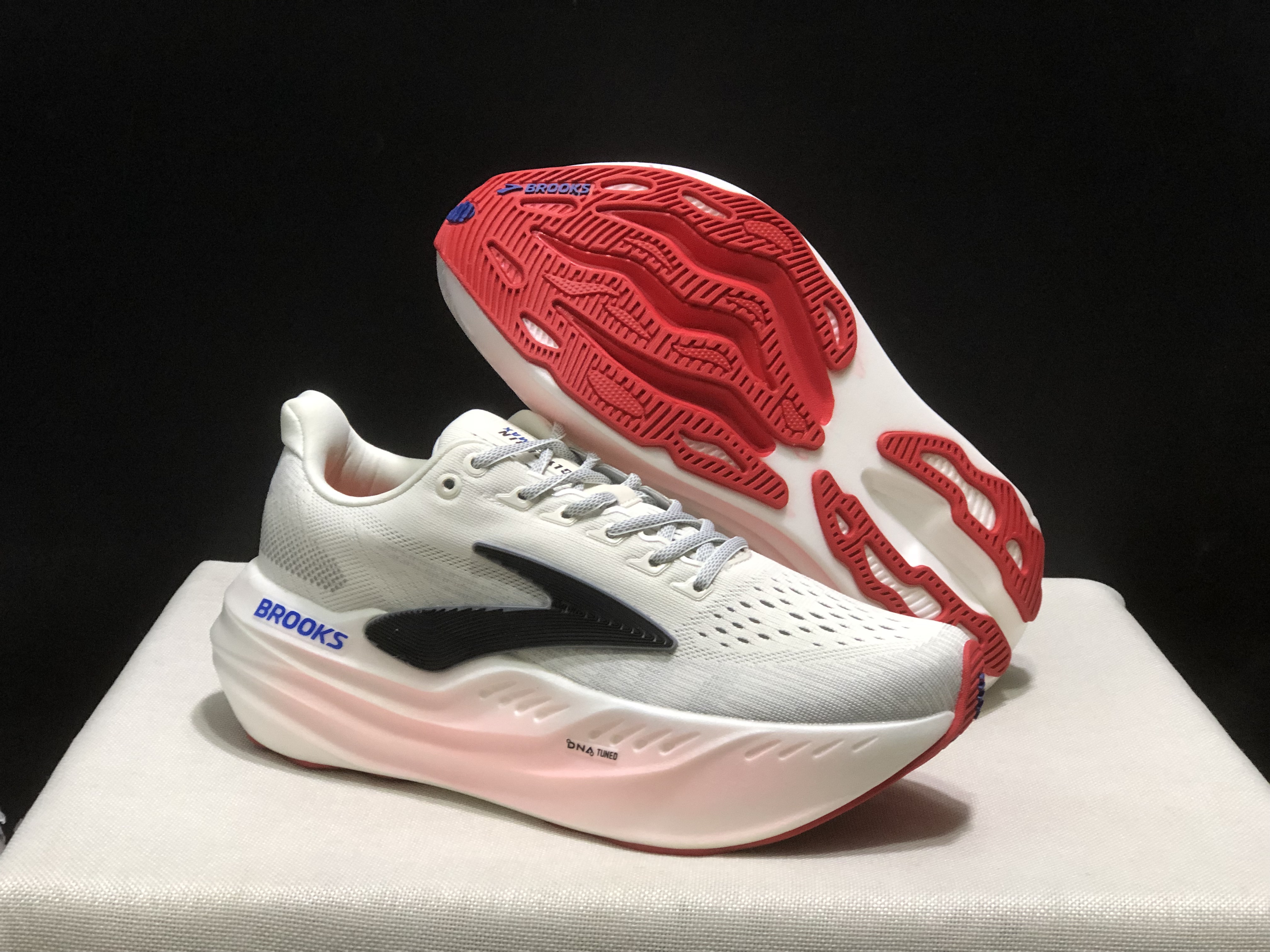 Brooks Glycerin Max Comfortable Low-top Running Shoes White/Black/Pink