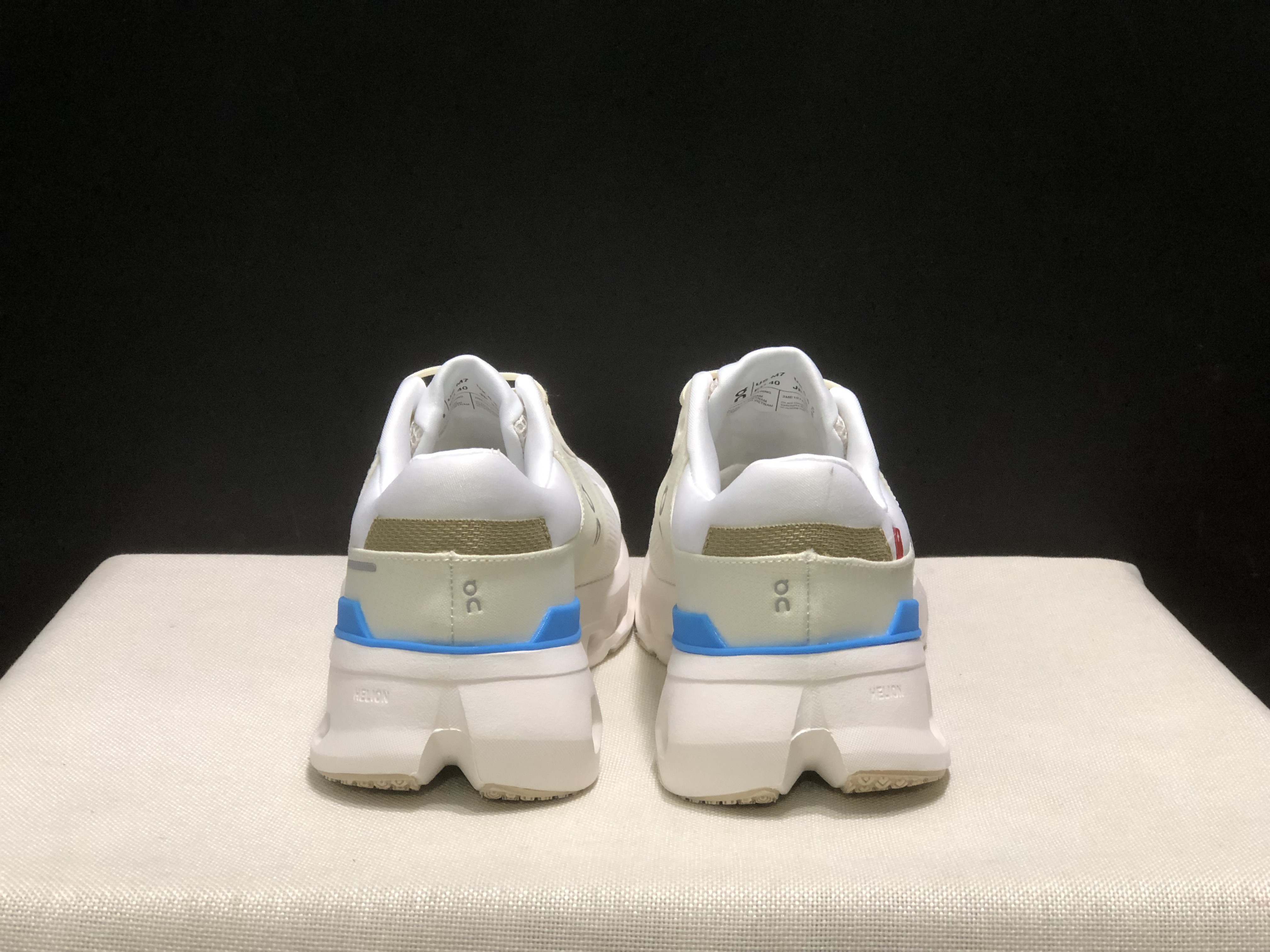 On Running Cloudrunner 2 Mesh Breathable Running Shoes Beige/Skyblue