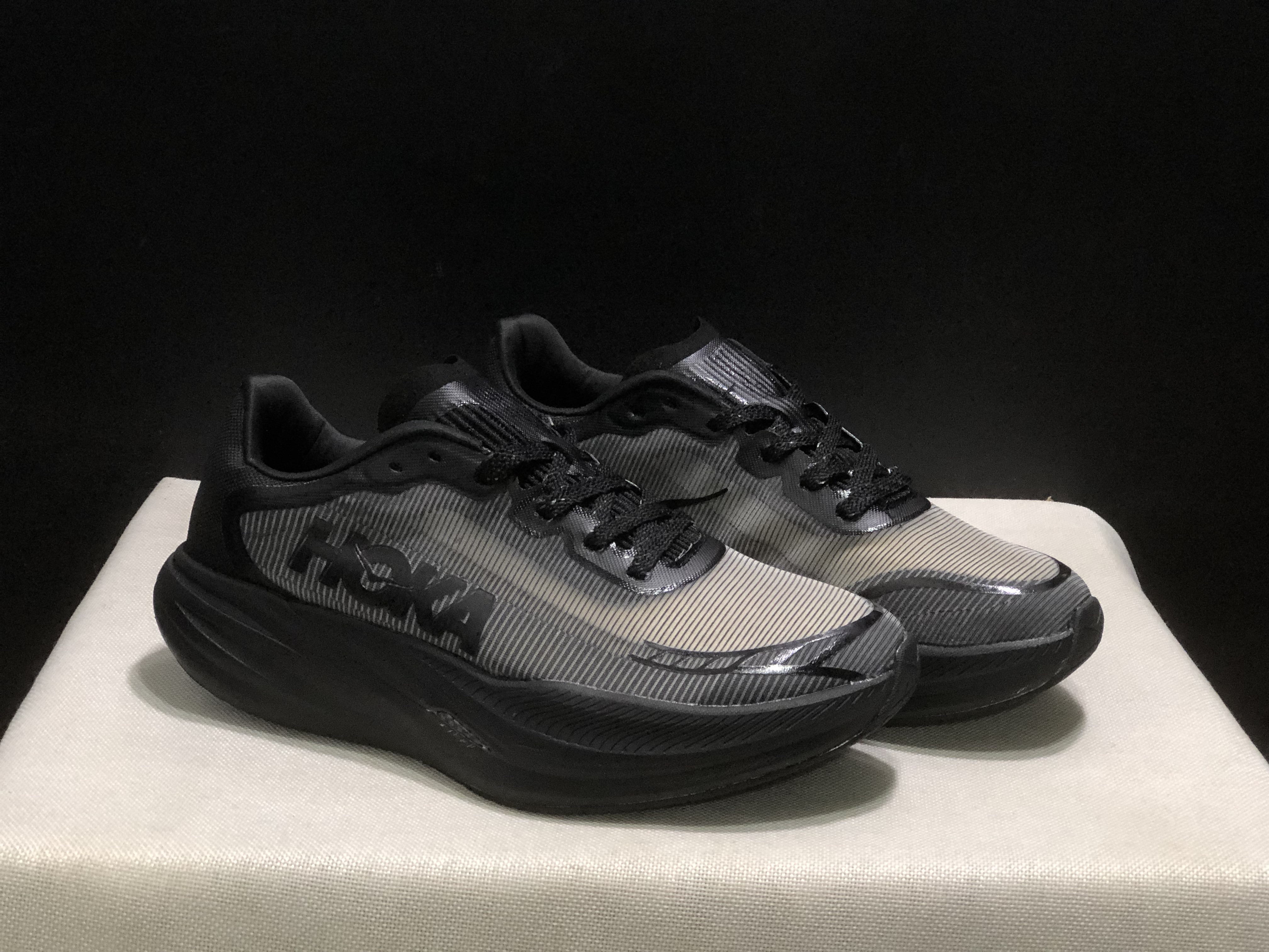 Hoka One One Cielo X1 2.0 Low-top Running Shoes Sneakers Black