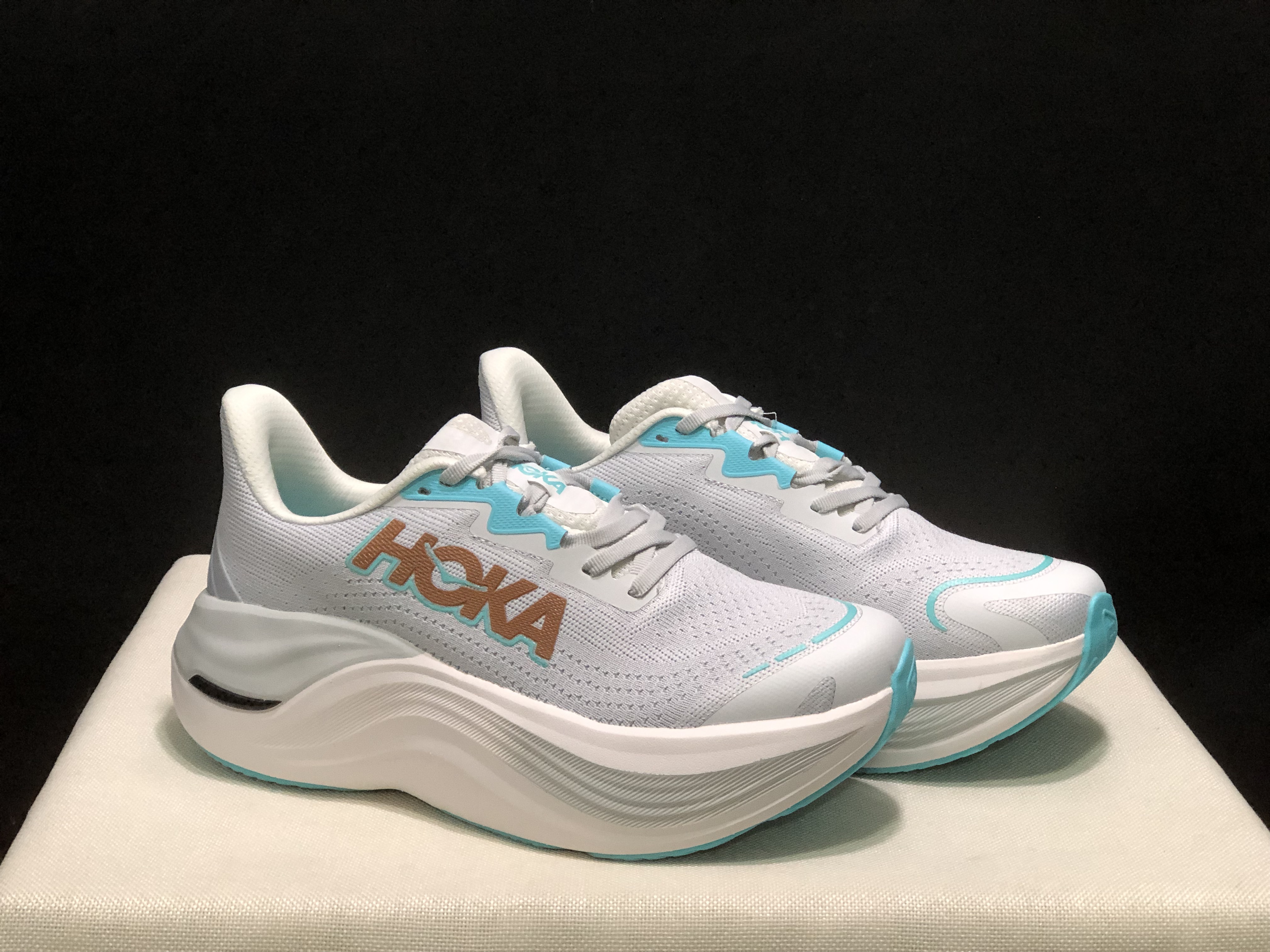Hoka One One Skyward X Anti-slip Wear-resistant Running Shoes Sneakers Silver