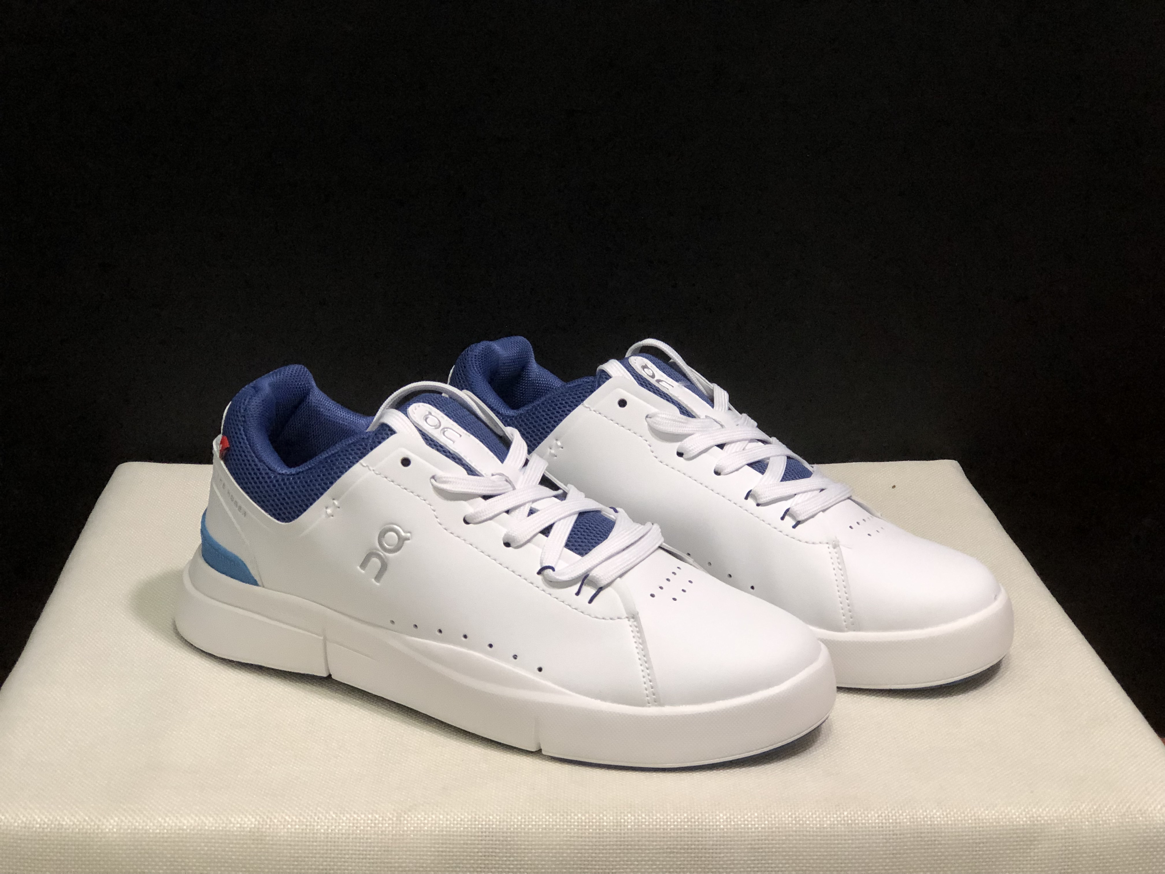 On Running The Roger Spin Board Shoes White/Royal