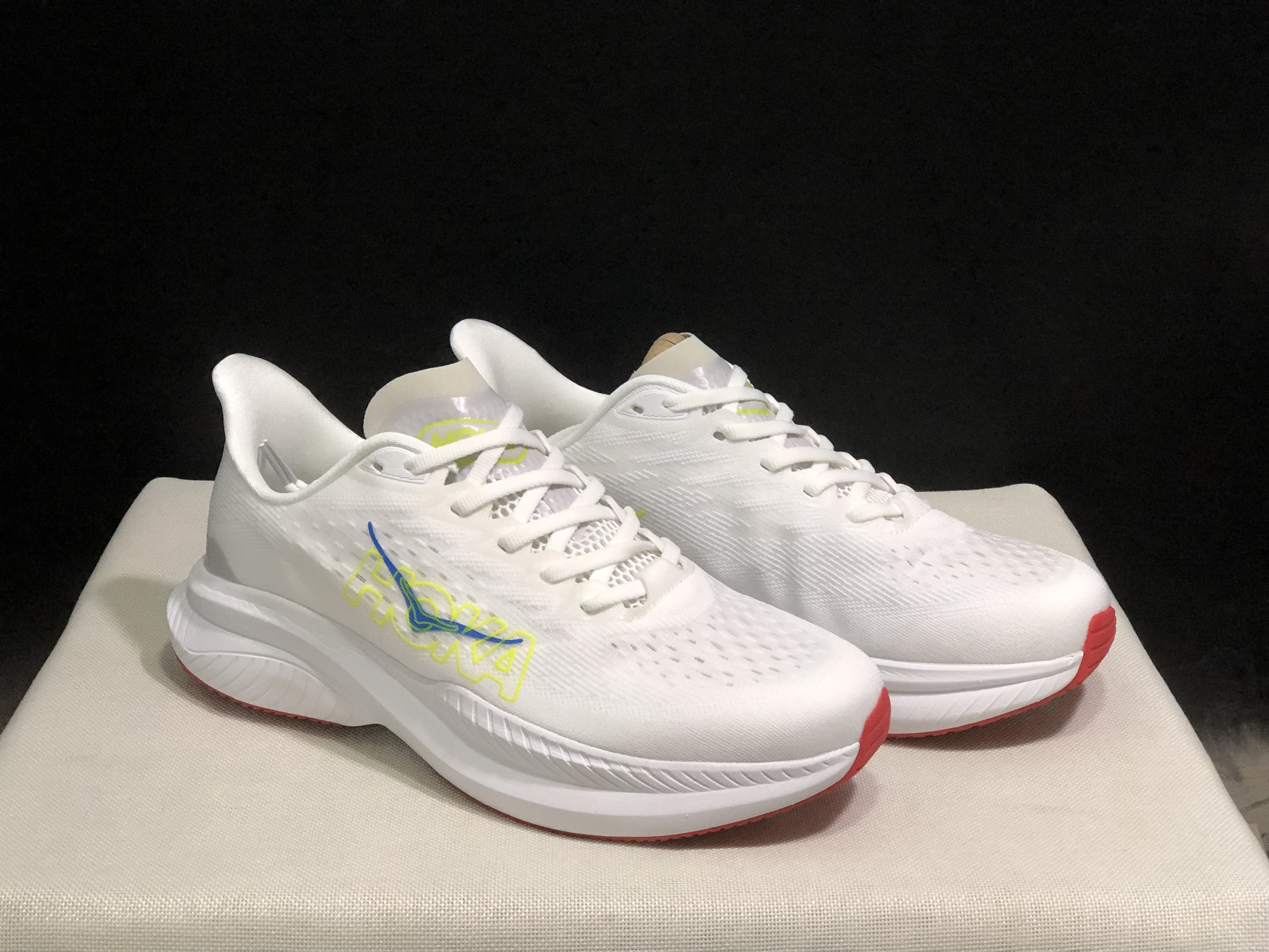 Hoka One One Mach 6 Wear-resistant Breathable Low-top Running Shoes Sneakers White