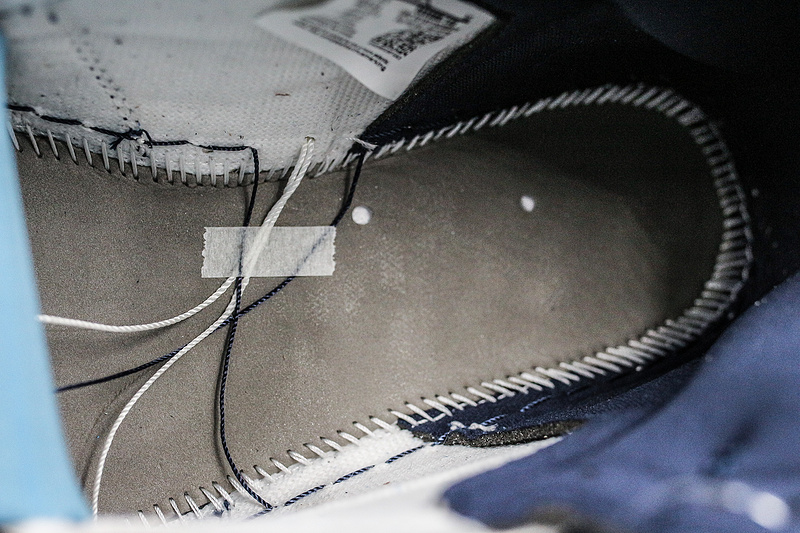 Nike Air Jordan 1 Retro High-Top Obsidian UNC 2019 Blue Sneakers