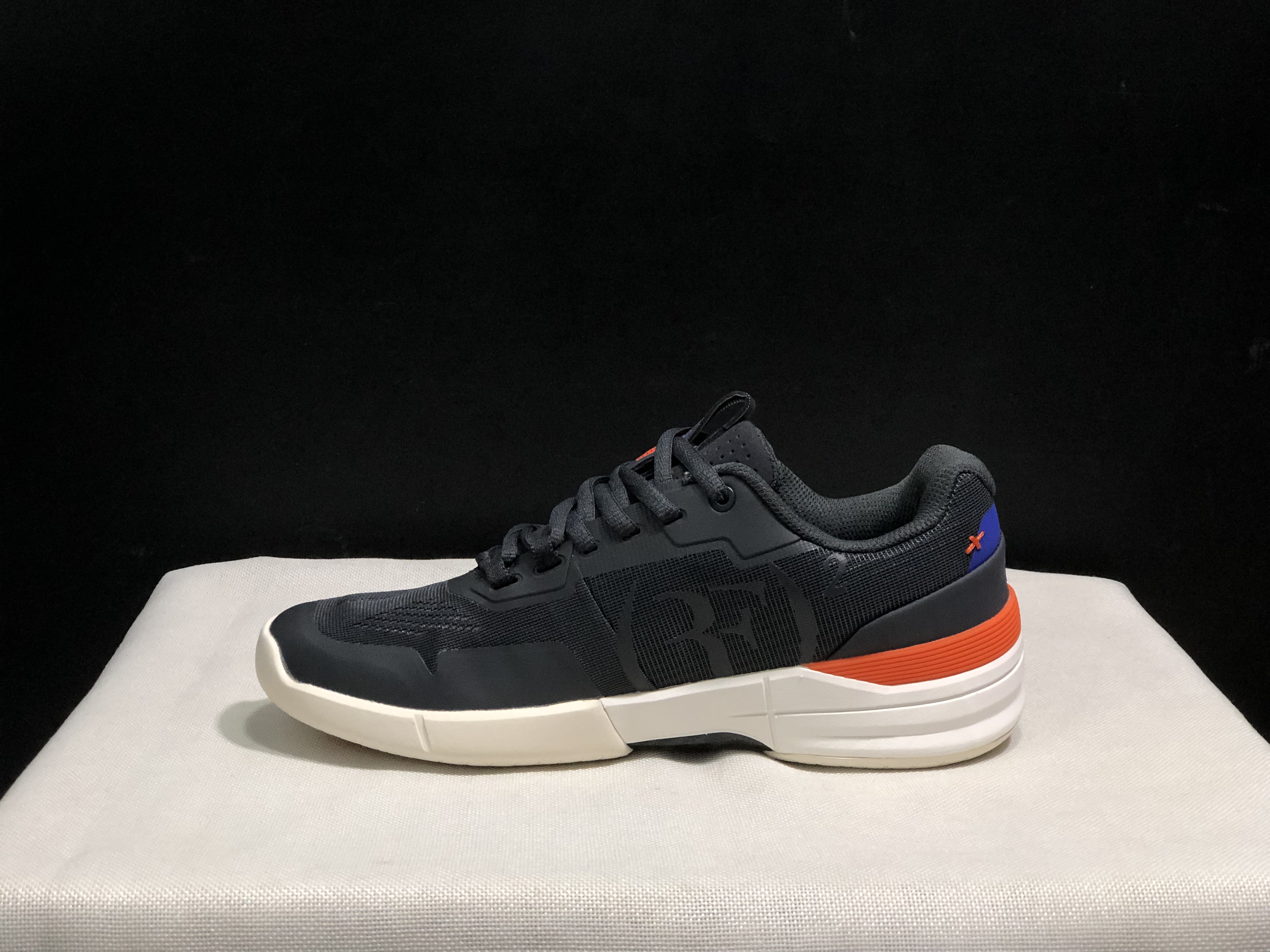 On Running The Roger Rro Durable And Breathable Tennis Shoes Dark Grey/White