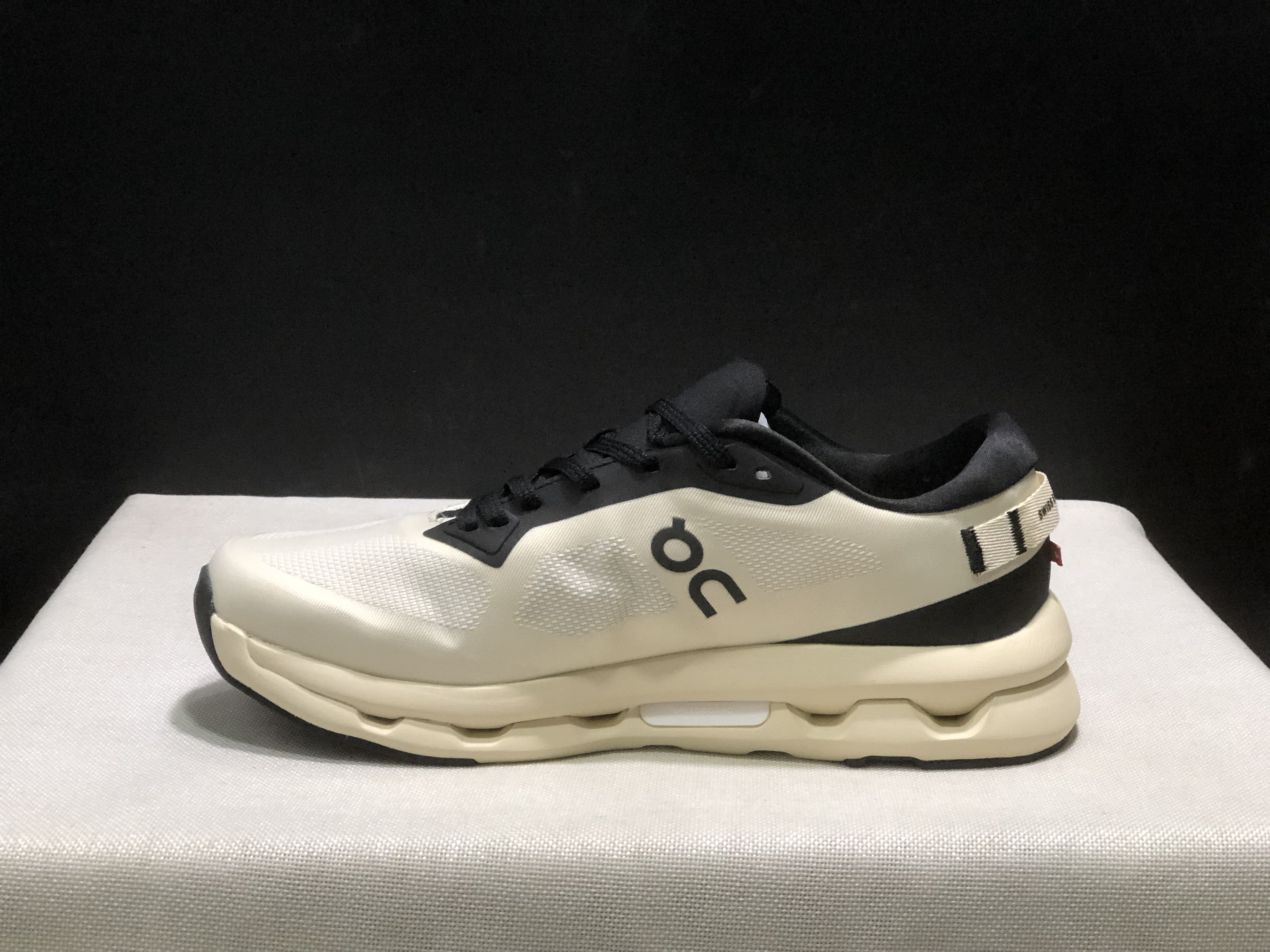 On Running Cloudzone Casual Running Shoes Milky White/Black