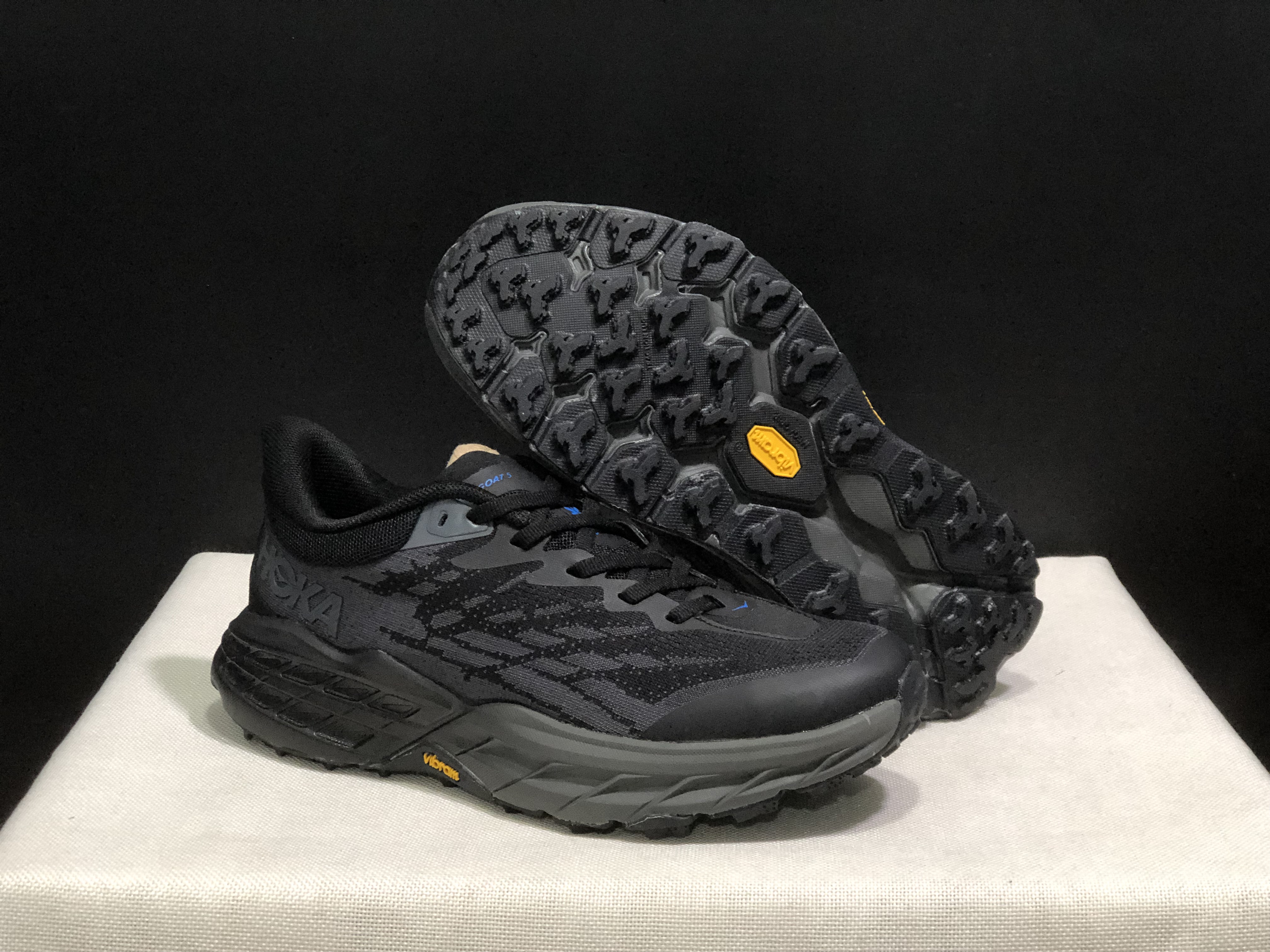 Hoka One One Speedgoat 5 Trail Running Shoes Sneakers Black