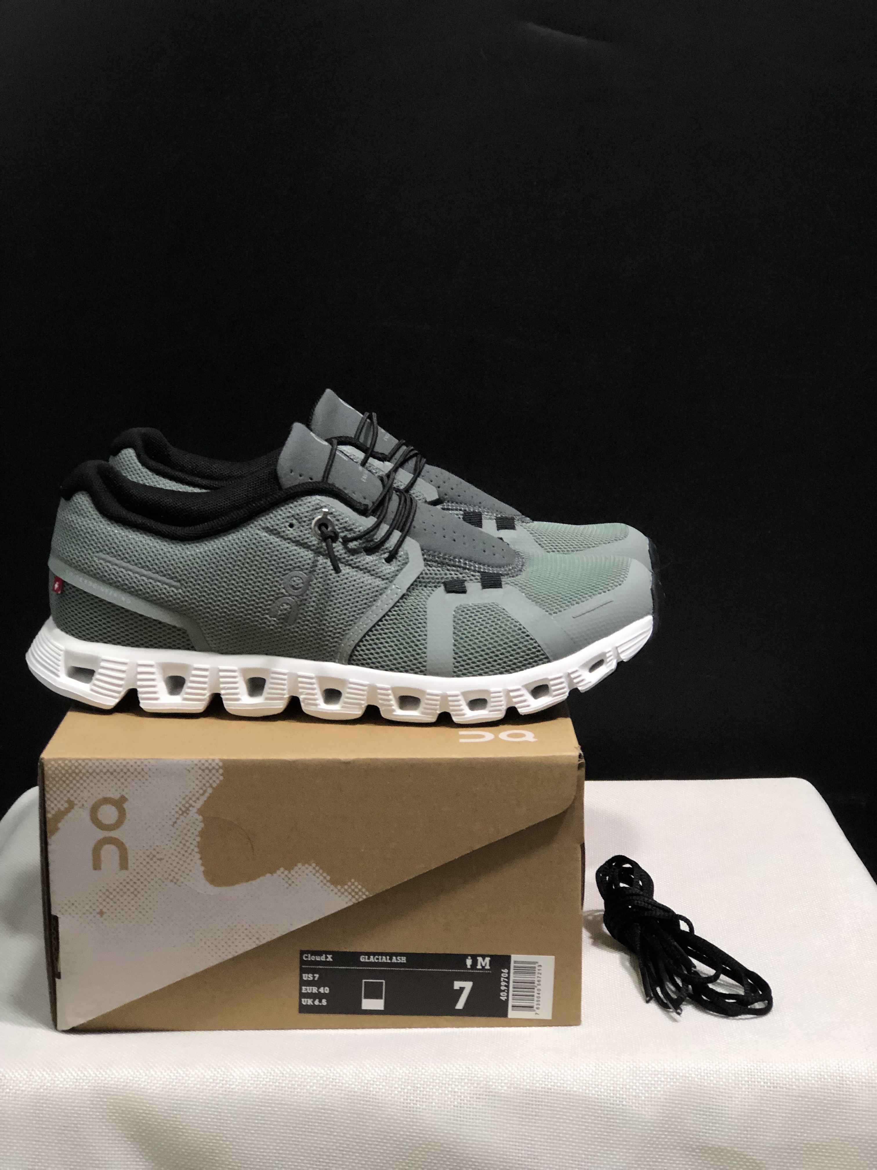 On Running Cloud 5 Lightweight Running Shoes Glacial Ash