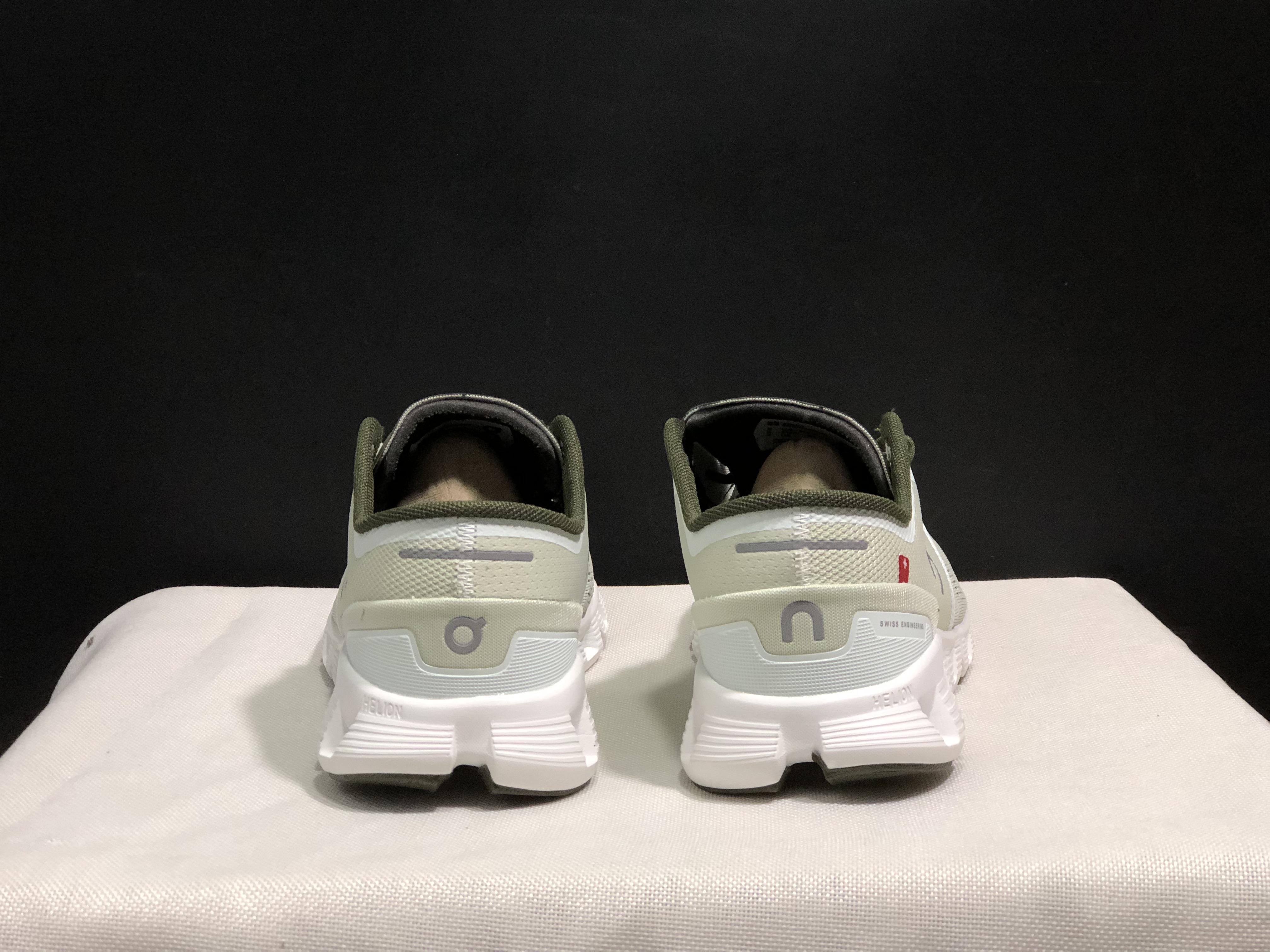 On Running Cloud X Lightweight Running Shoes Aloe Green