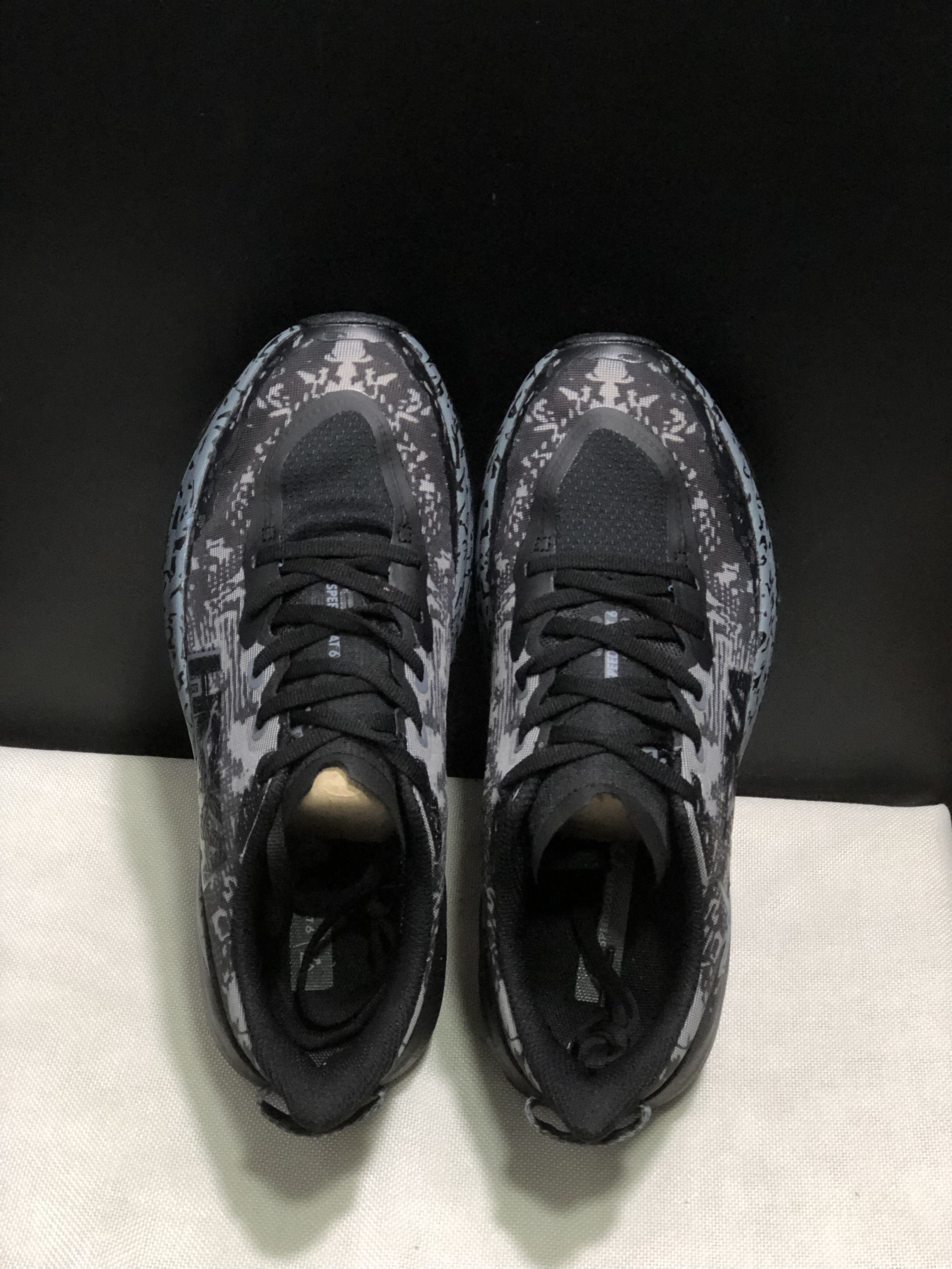 Hoka One One Speedgoat 6 Black Trail Running Shoes Sneakers