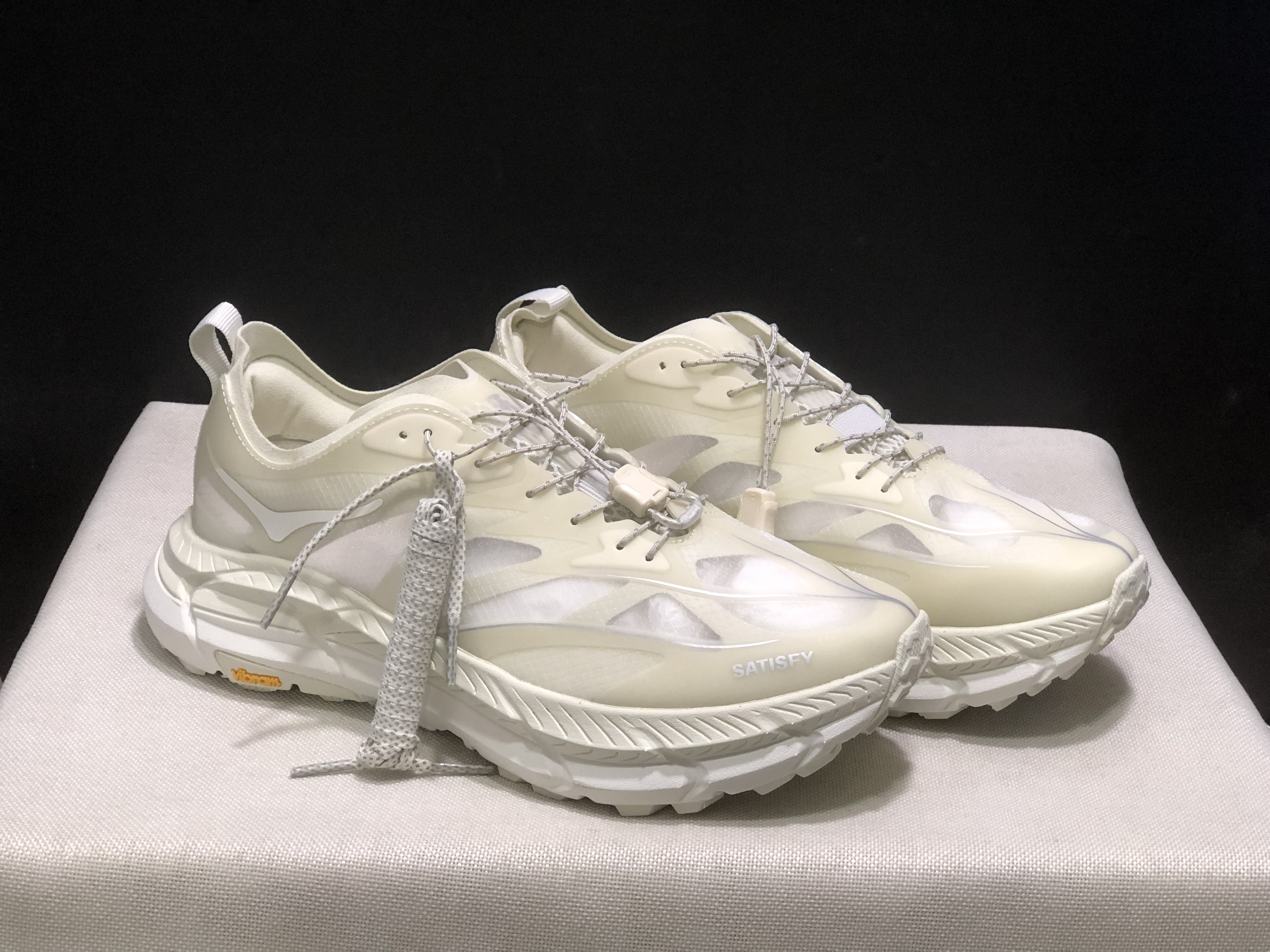 Hoka One One Satisfy x Mafate Speed 4 Breathable Fashion Running Shoes Sneakers White