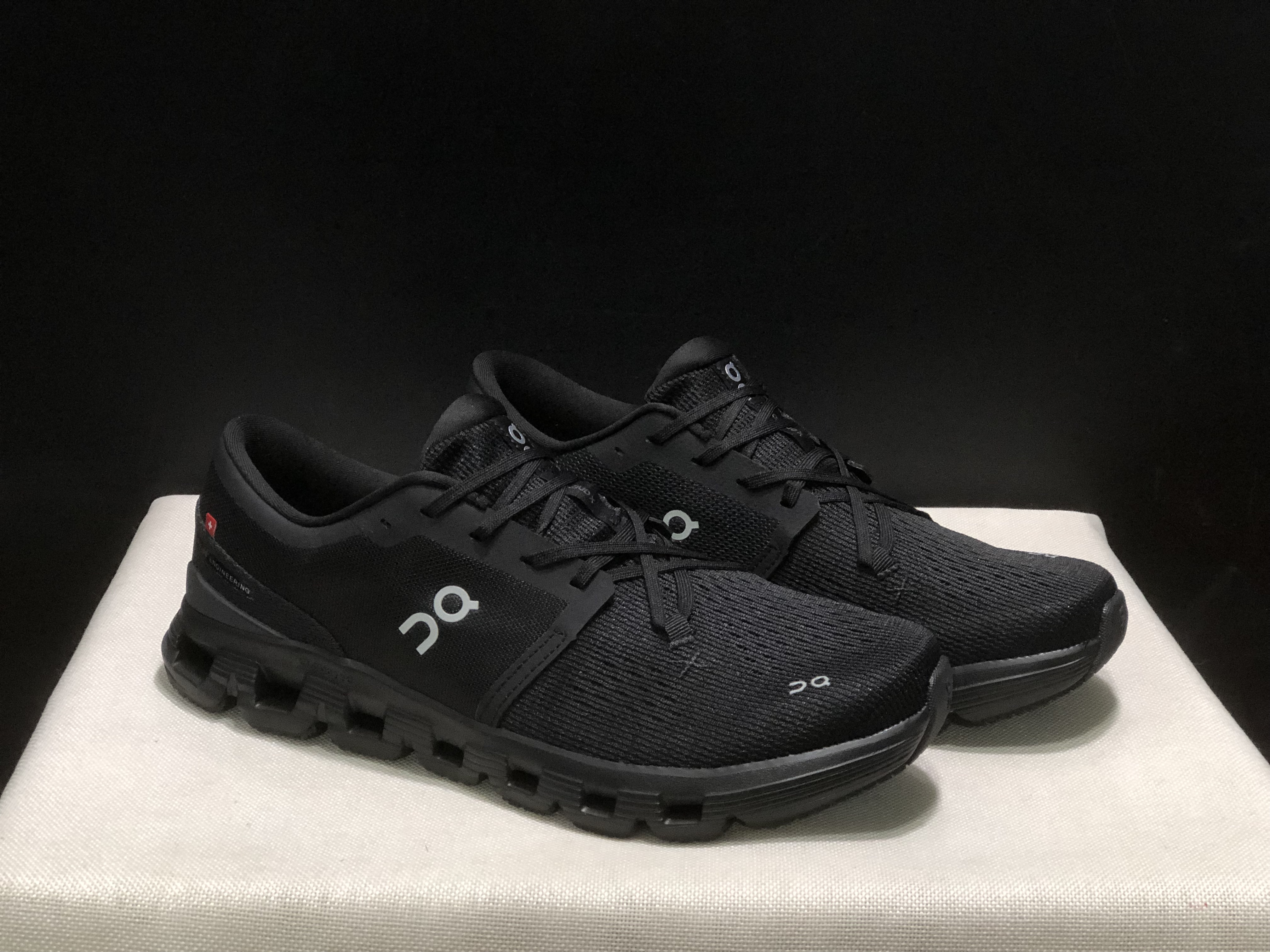 On Running Cloud X4 Comfortable Running Shoes All Black