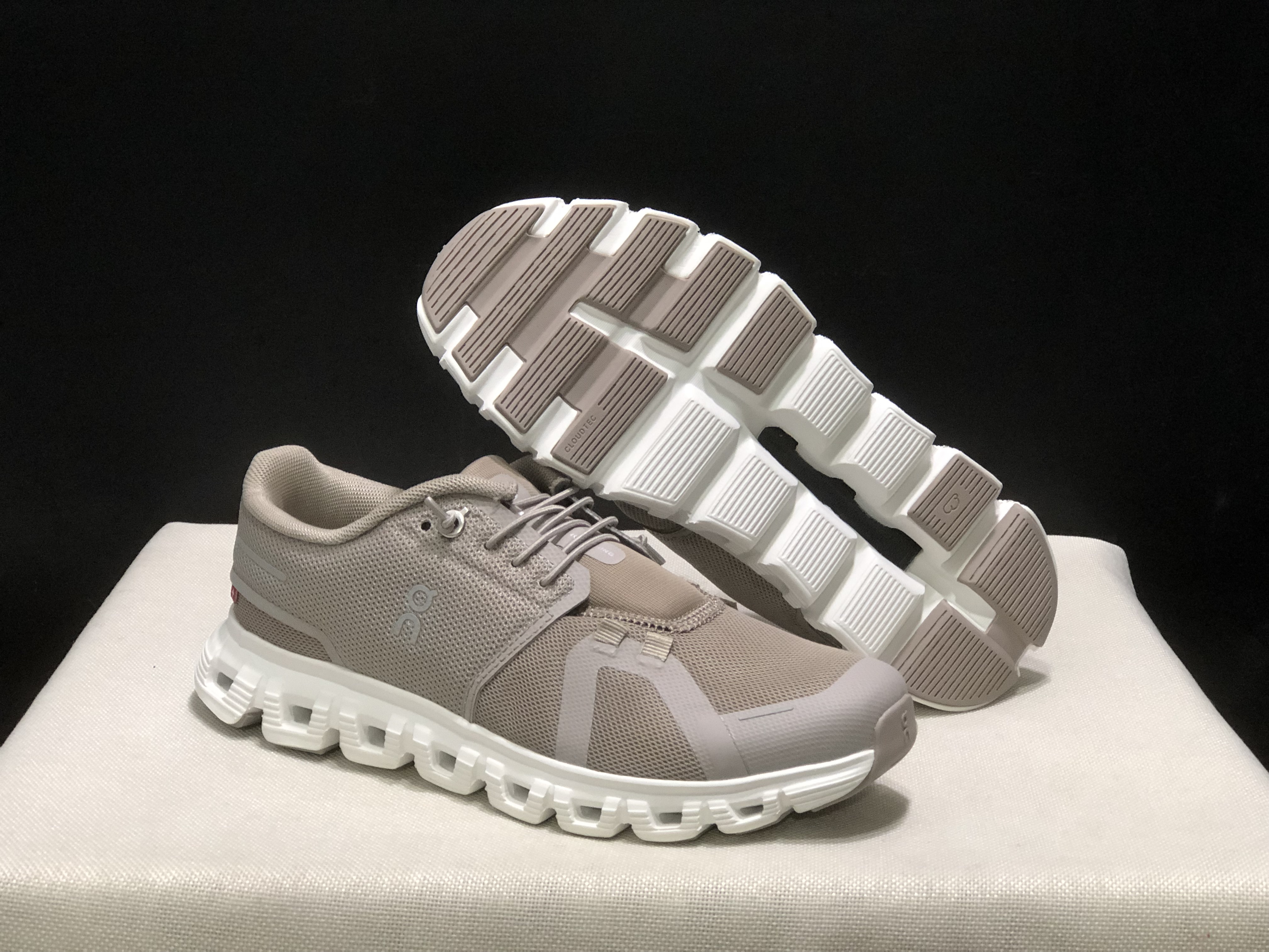 On Running Cloud 6 Casual Life Shoes Grayish-Brown