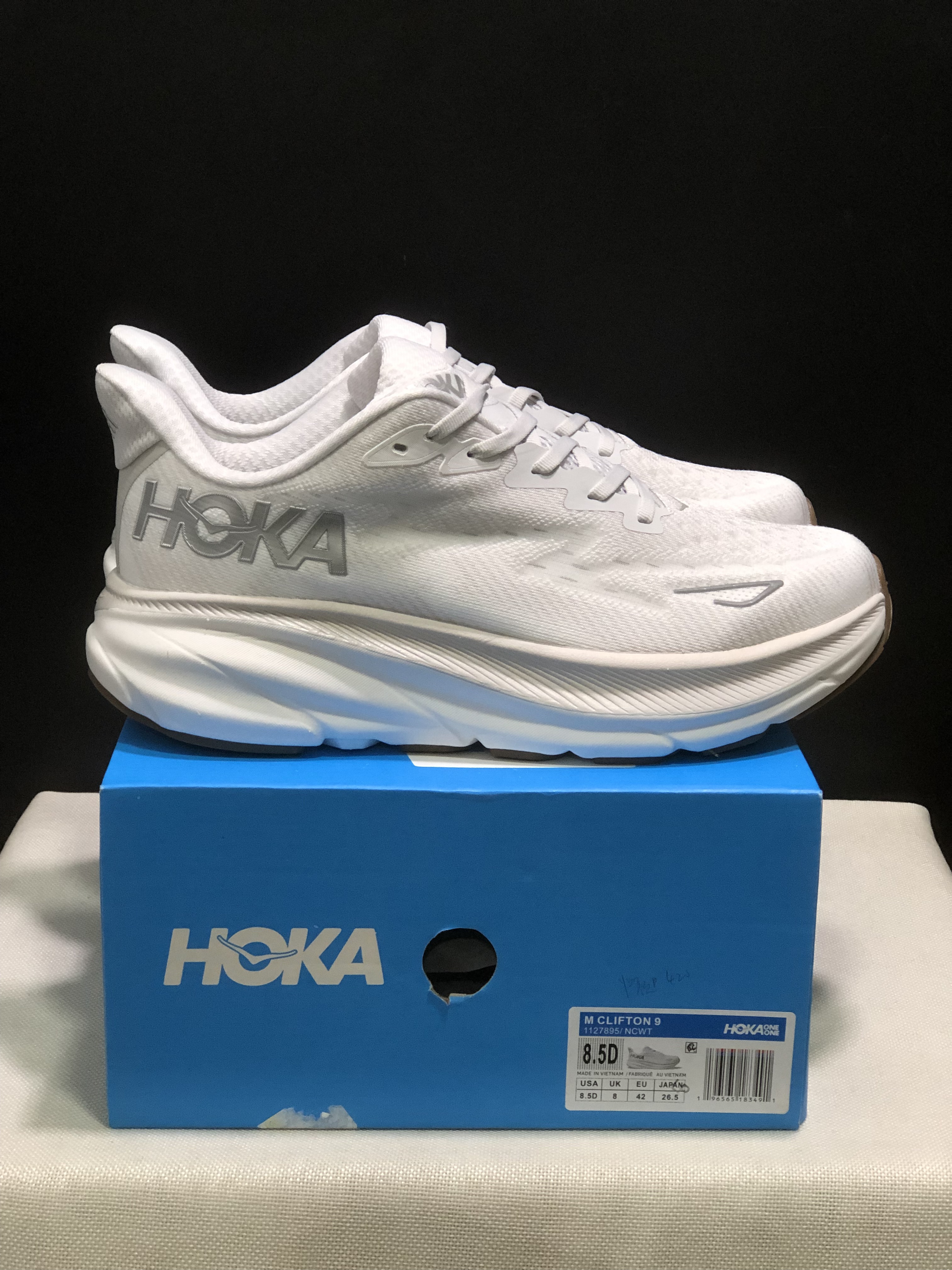 Hoka One One Clifton 9 Running Shoes White Athletic Shoes Sneakers