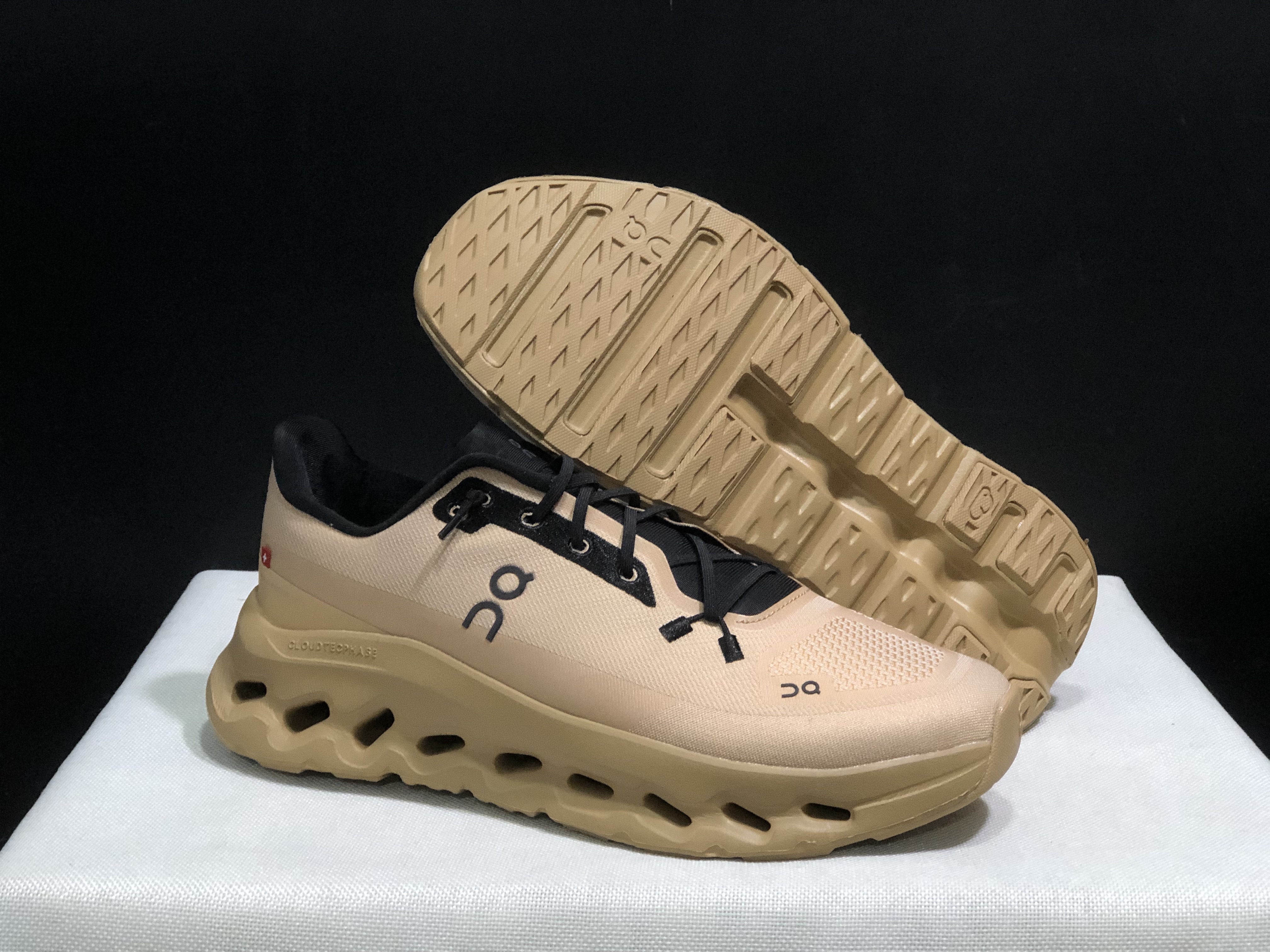 On Running Cloudtilt Durable Casual Life Shoes Earthy Yellow