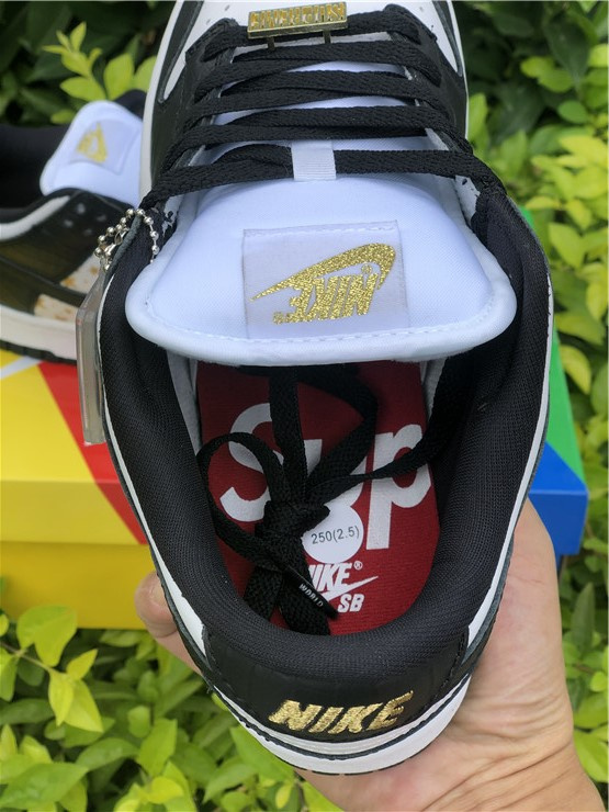 Nike SB Dunk Low Supreme Black Stars Sneakers