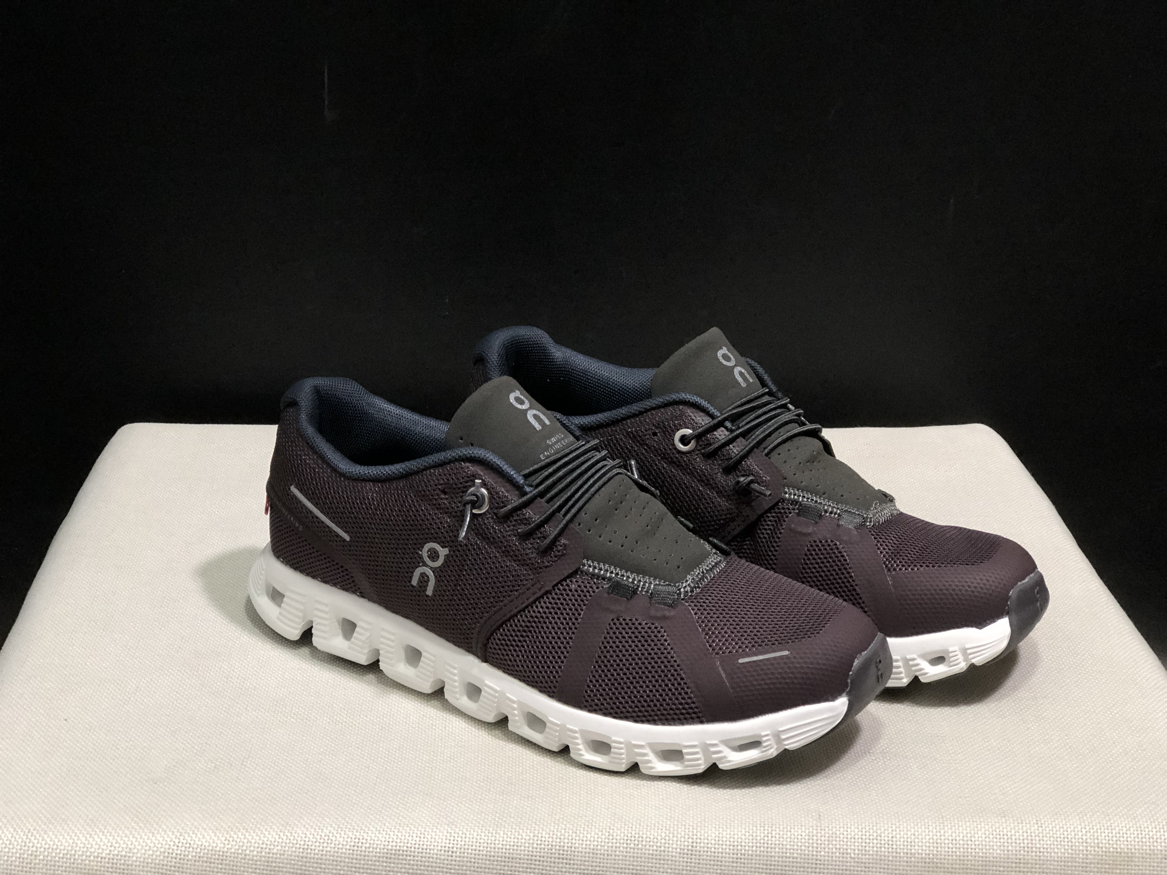On Running Cloud 5 Lightweight Running Shoes Mulberry Purple/Solar Eclipse Black