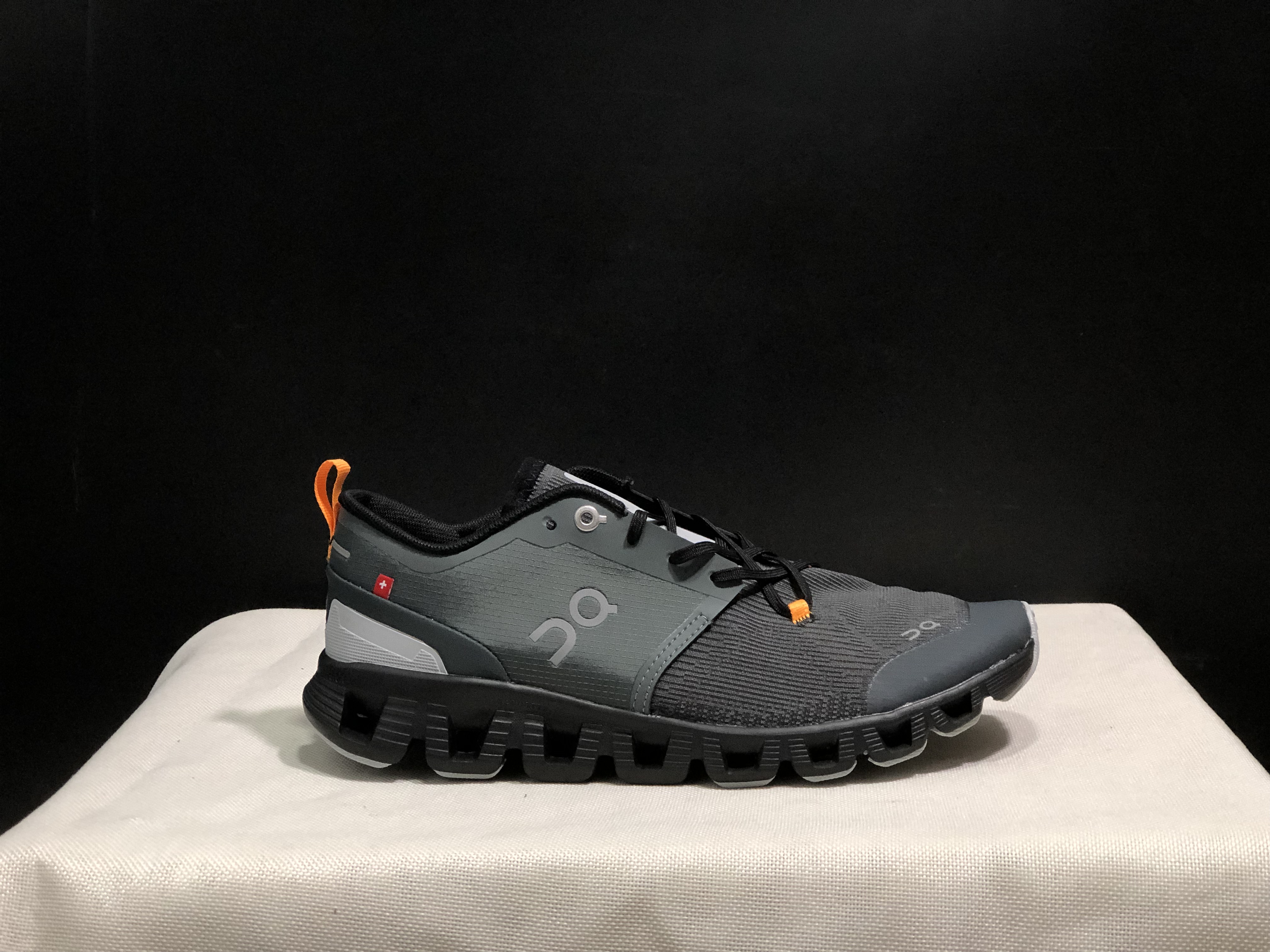 On Running Cloud X3 Shift Multi-Functional Running Shoes Dark Grey