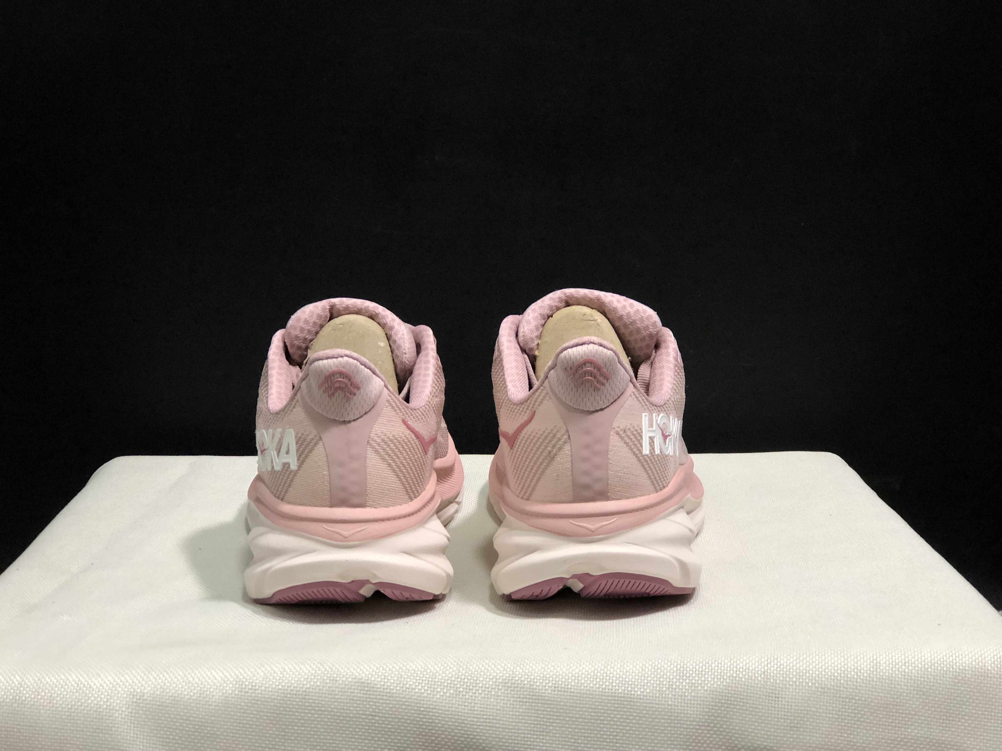 Hoka One One Clifton 9 Running Shoes Athletic Shoes Sneakers Light Pink