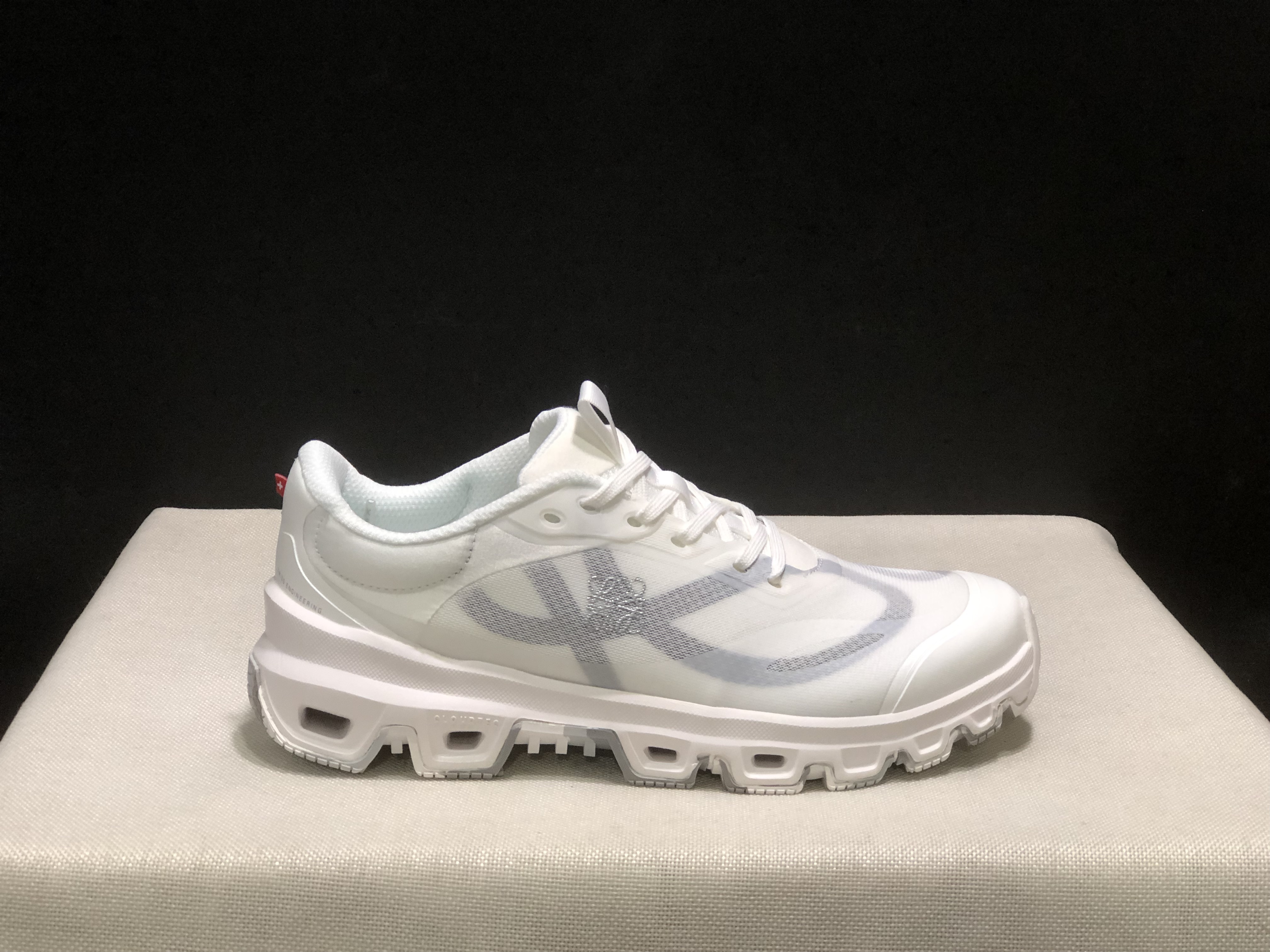 LOEWE x On Running Cloudventure 2.0 White Running Shoes Co-Signed Edition